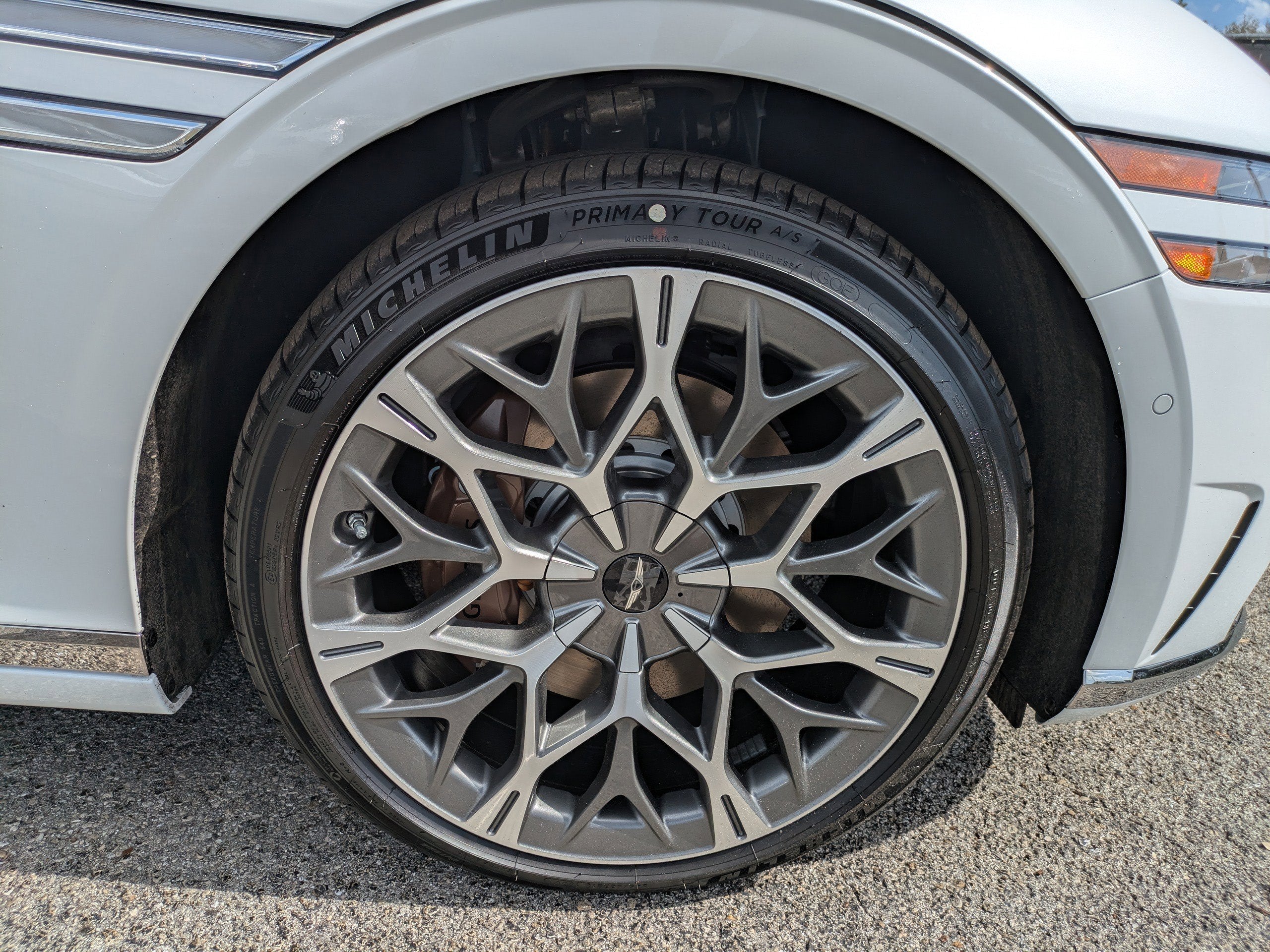 2026 Genesis G90 3.5T E-SC MHEV