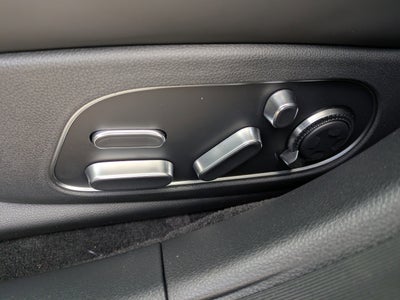 2026 Genesis G90 e-SC