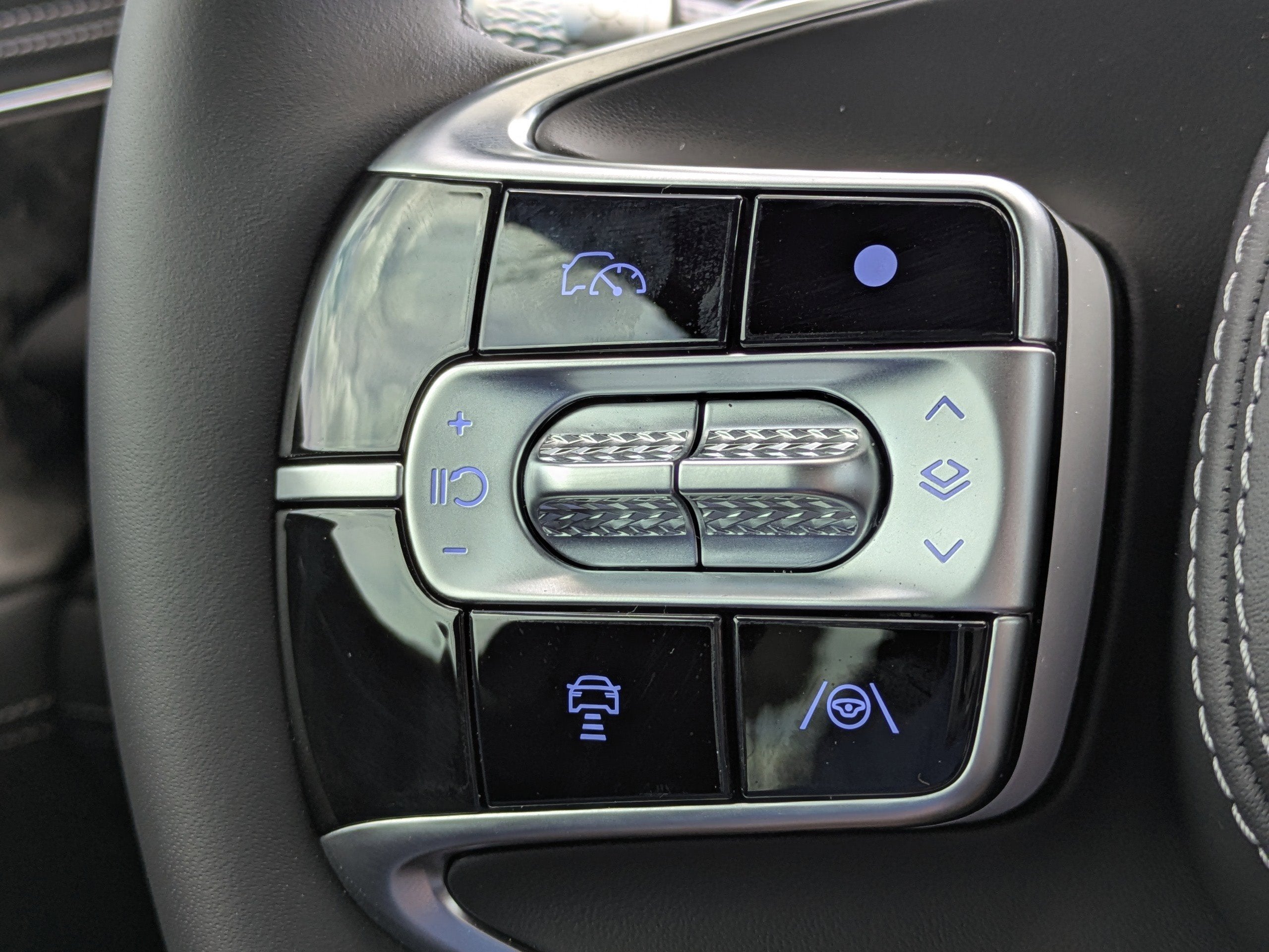 2026 Genesis G90 e-SC