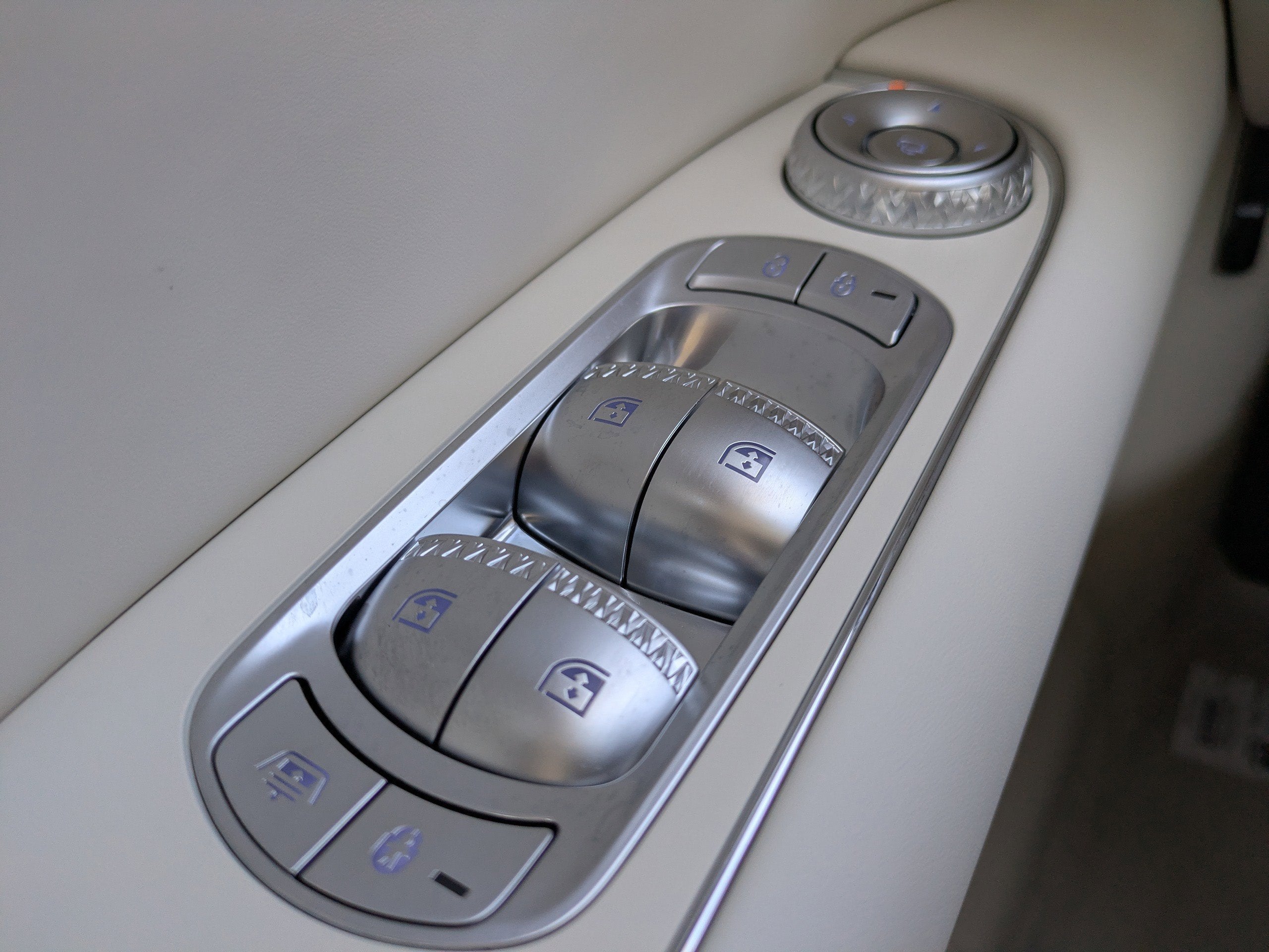 2026 Genesis G90 3.5T E-SC MHEV