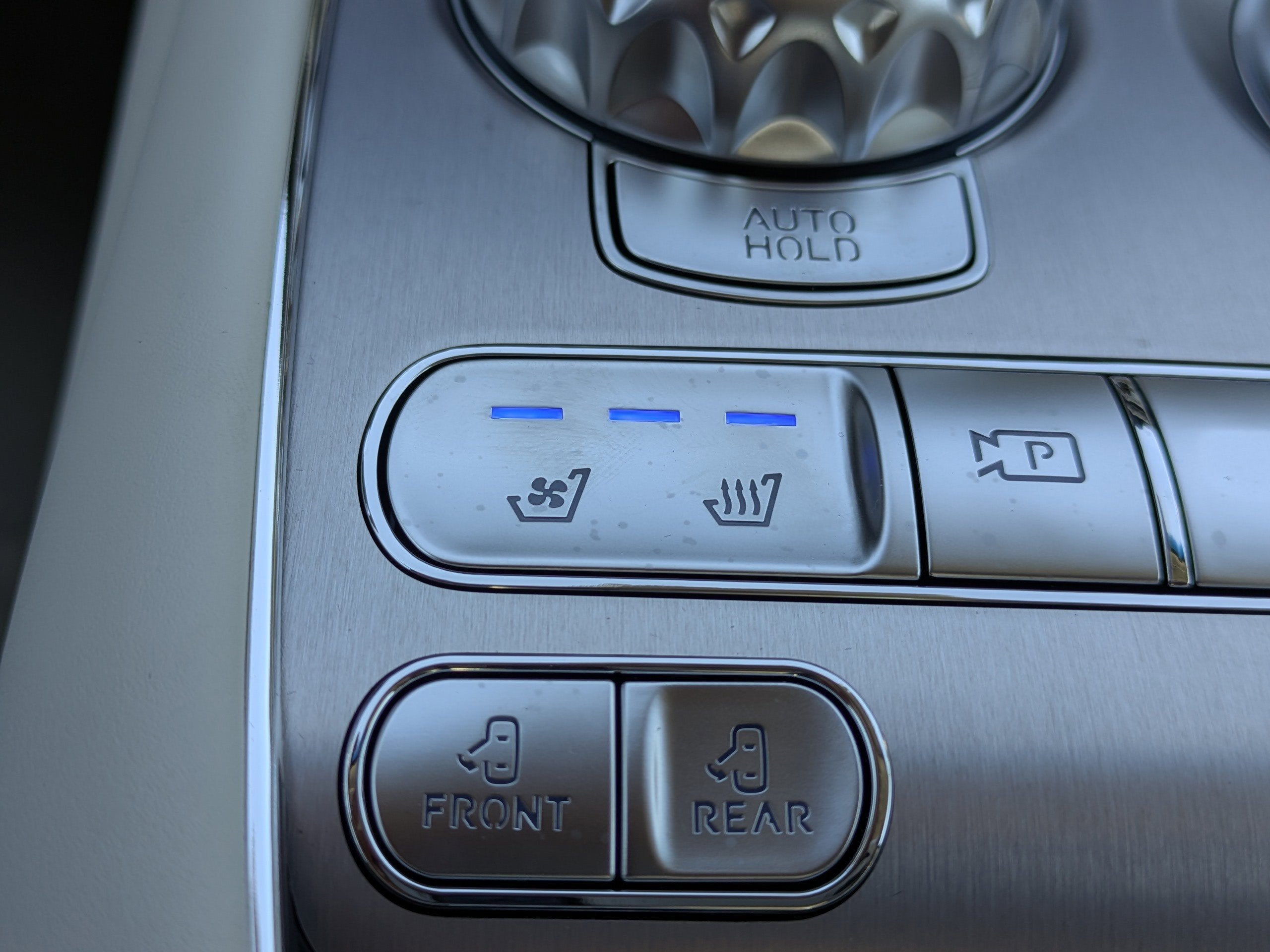 2026 Genesis G90 3.5T E-SC MHEV