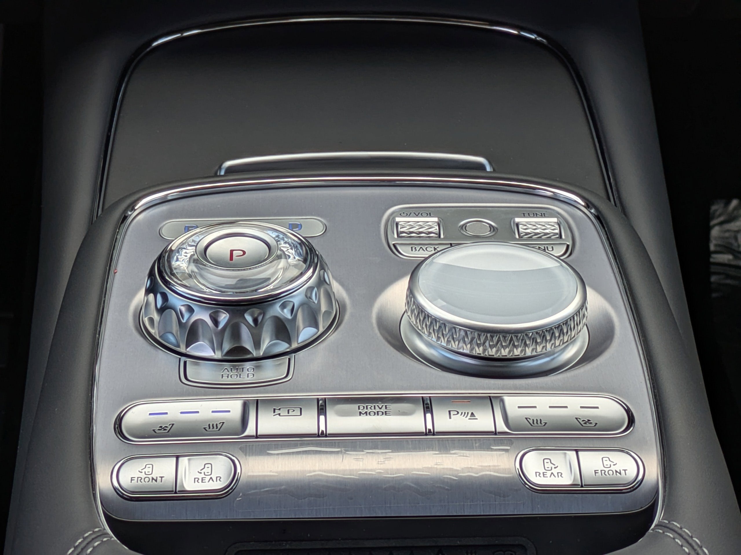 2026 Genesis G90 3.5T E-SC MHEV