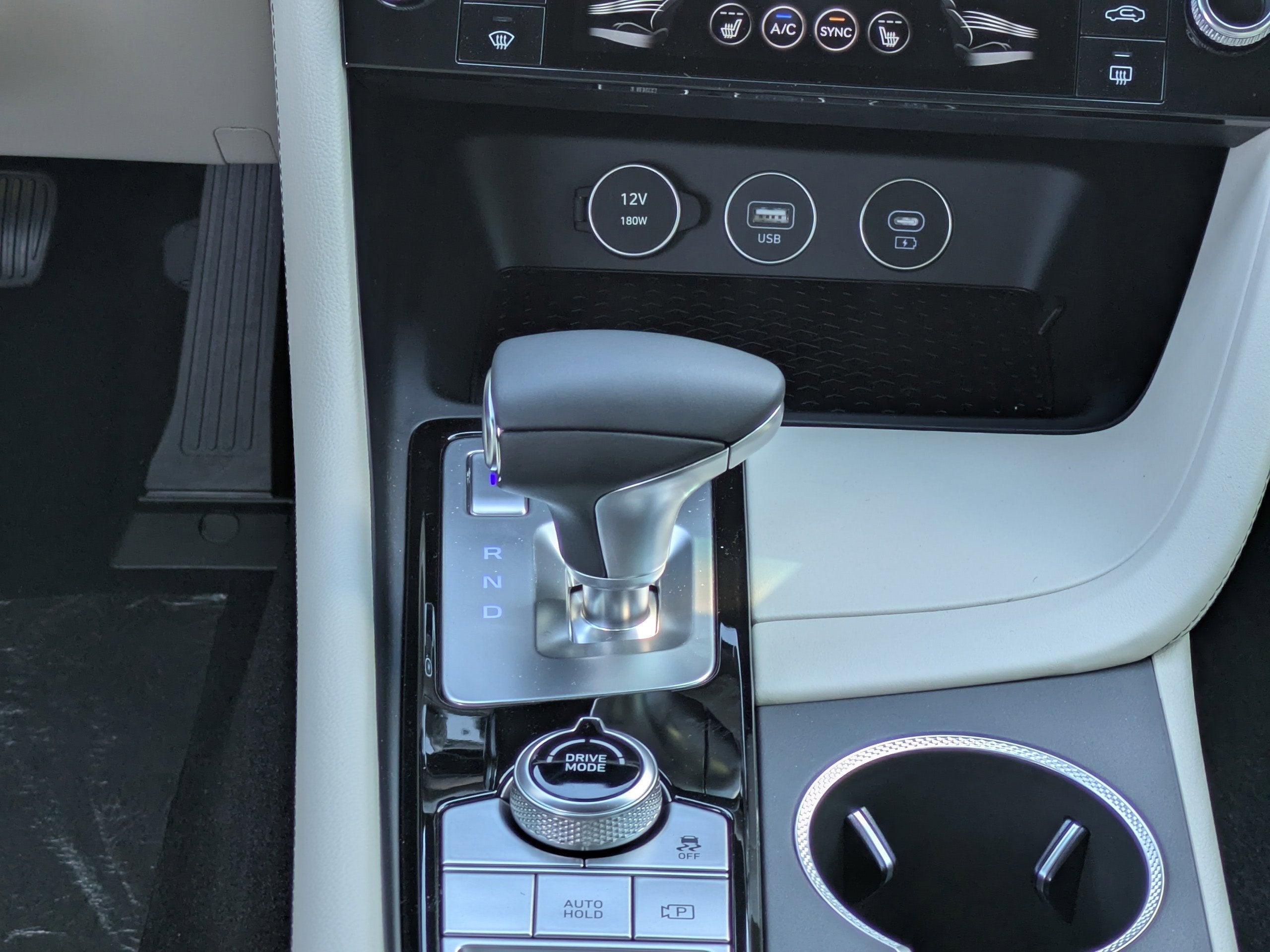 2026 Genesis G70 2.5T