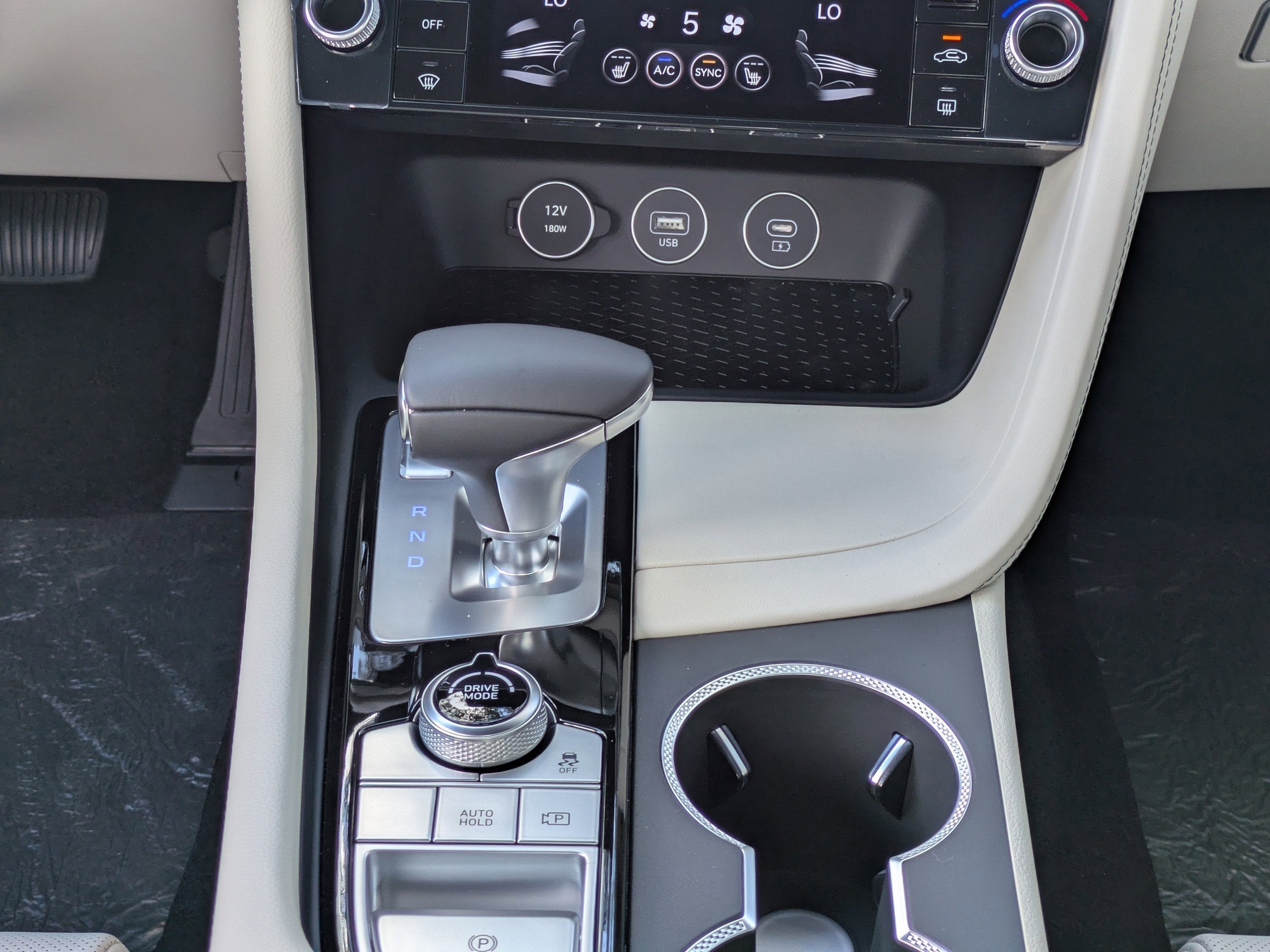 2026 Genesis G70 2.5T
