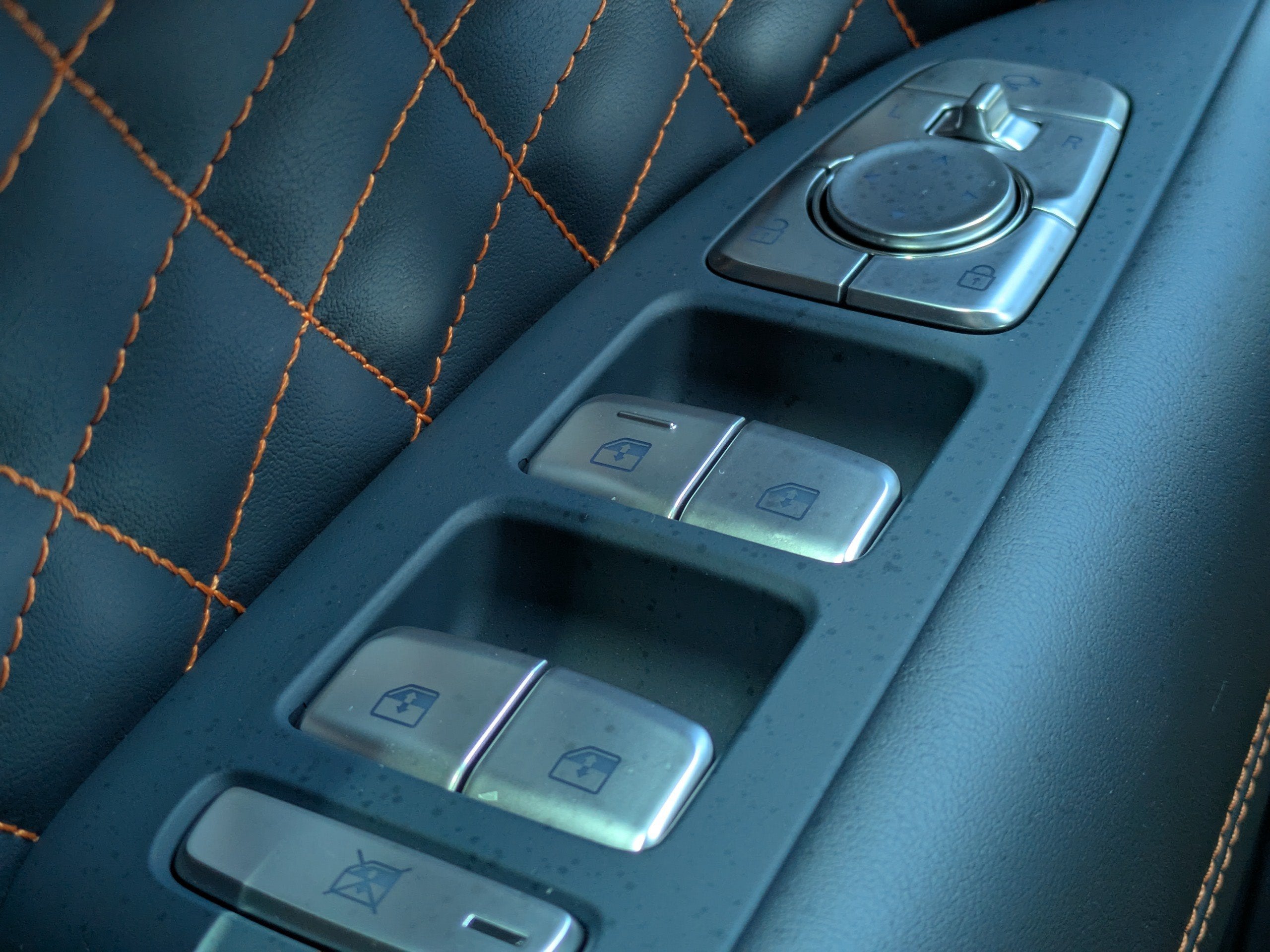 2026 Genesis G70 3.3T PRESTIGE GRAPHITE
