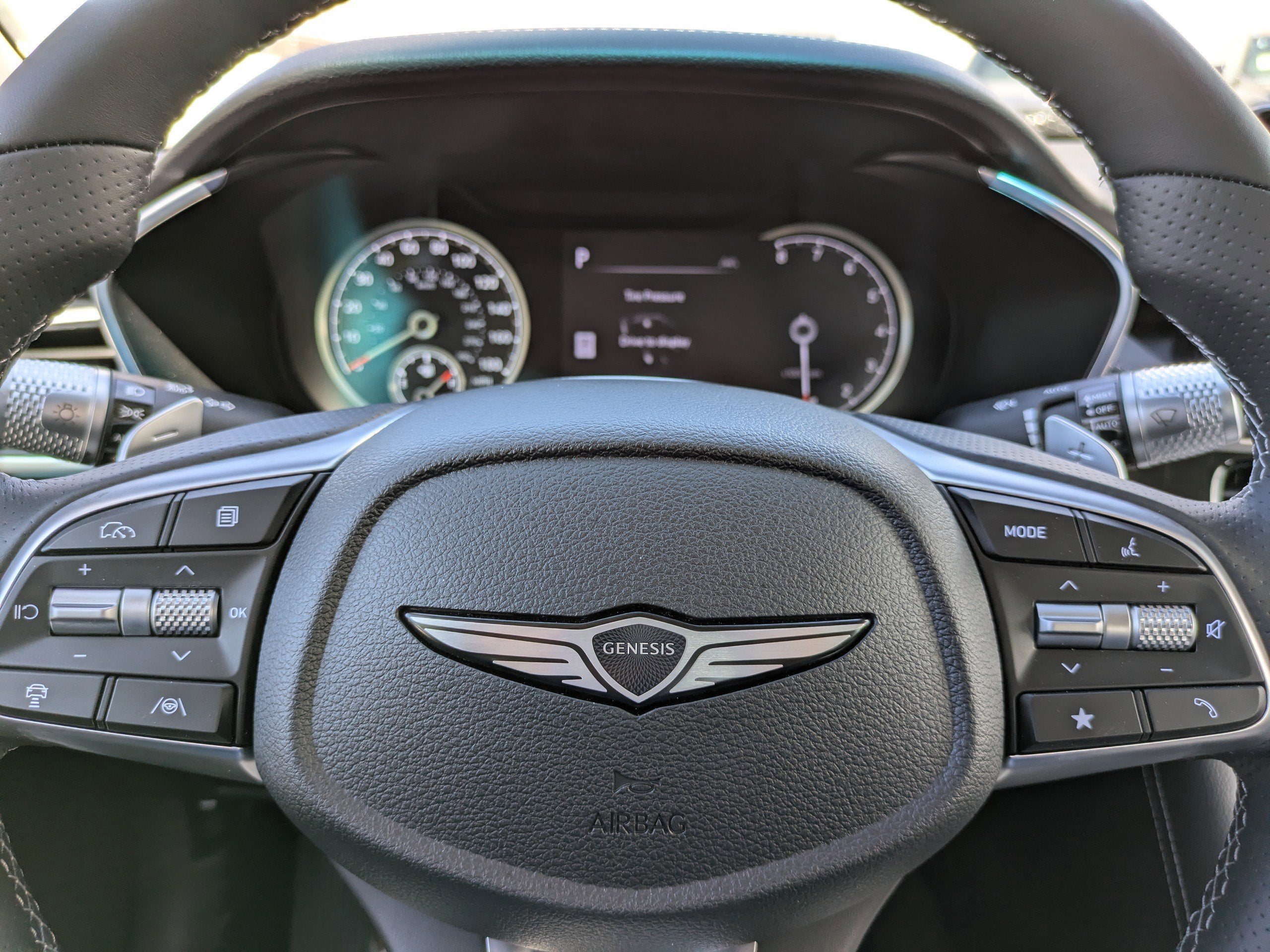 2026 Genesis G70 2.5T PRESTIGE