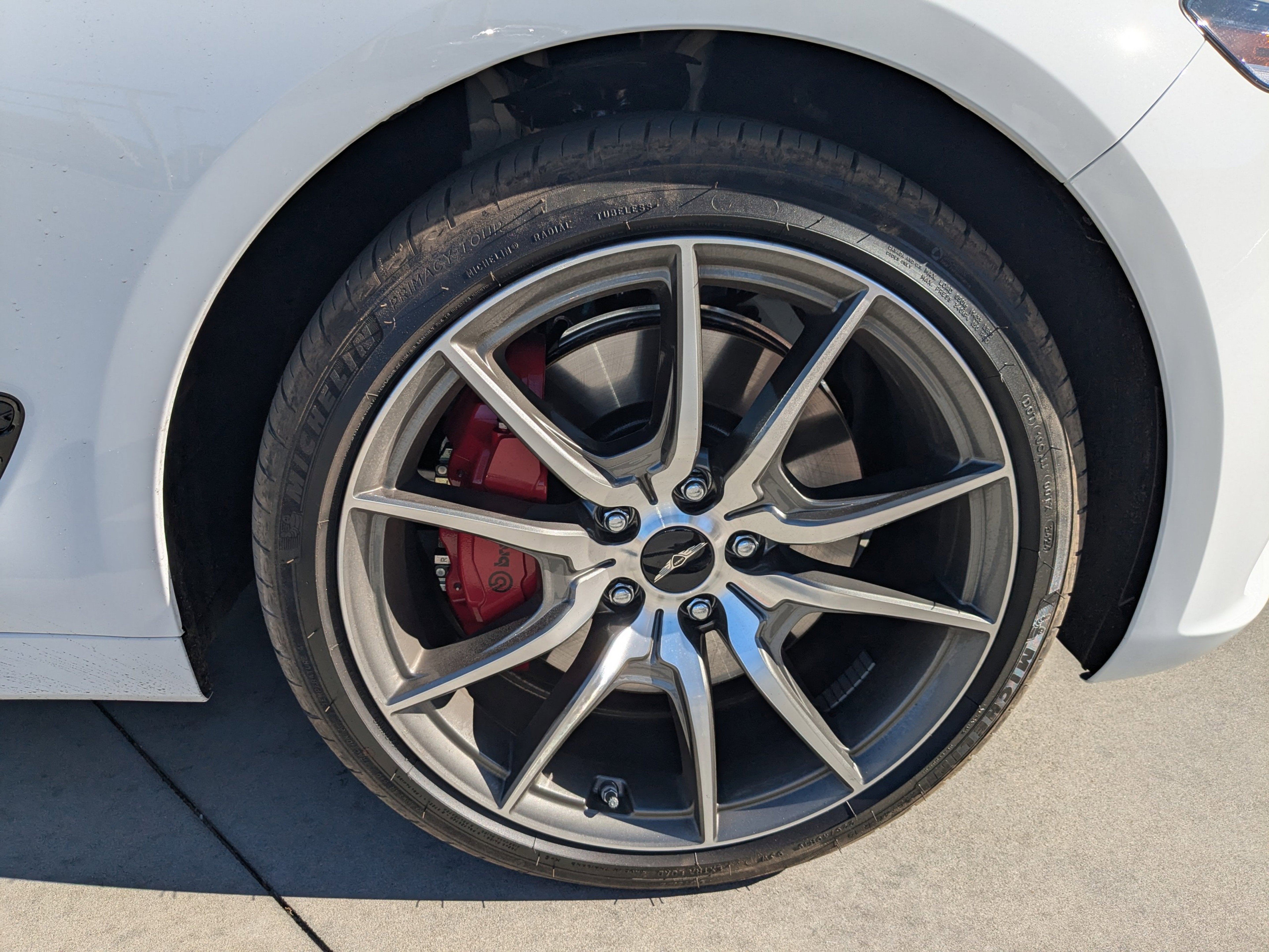 2025 Genesis G70 2.5T