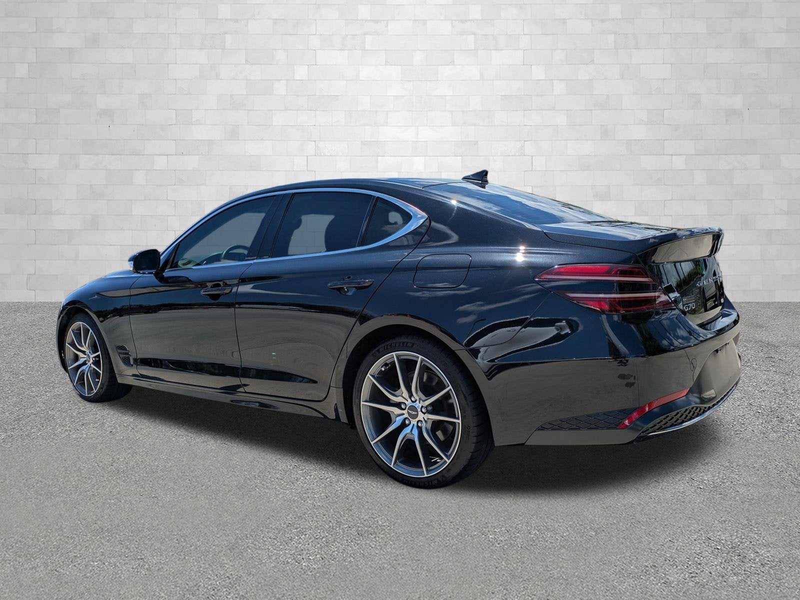 2023 Genesis G70 2.0T