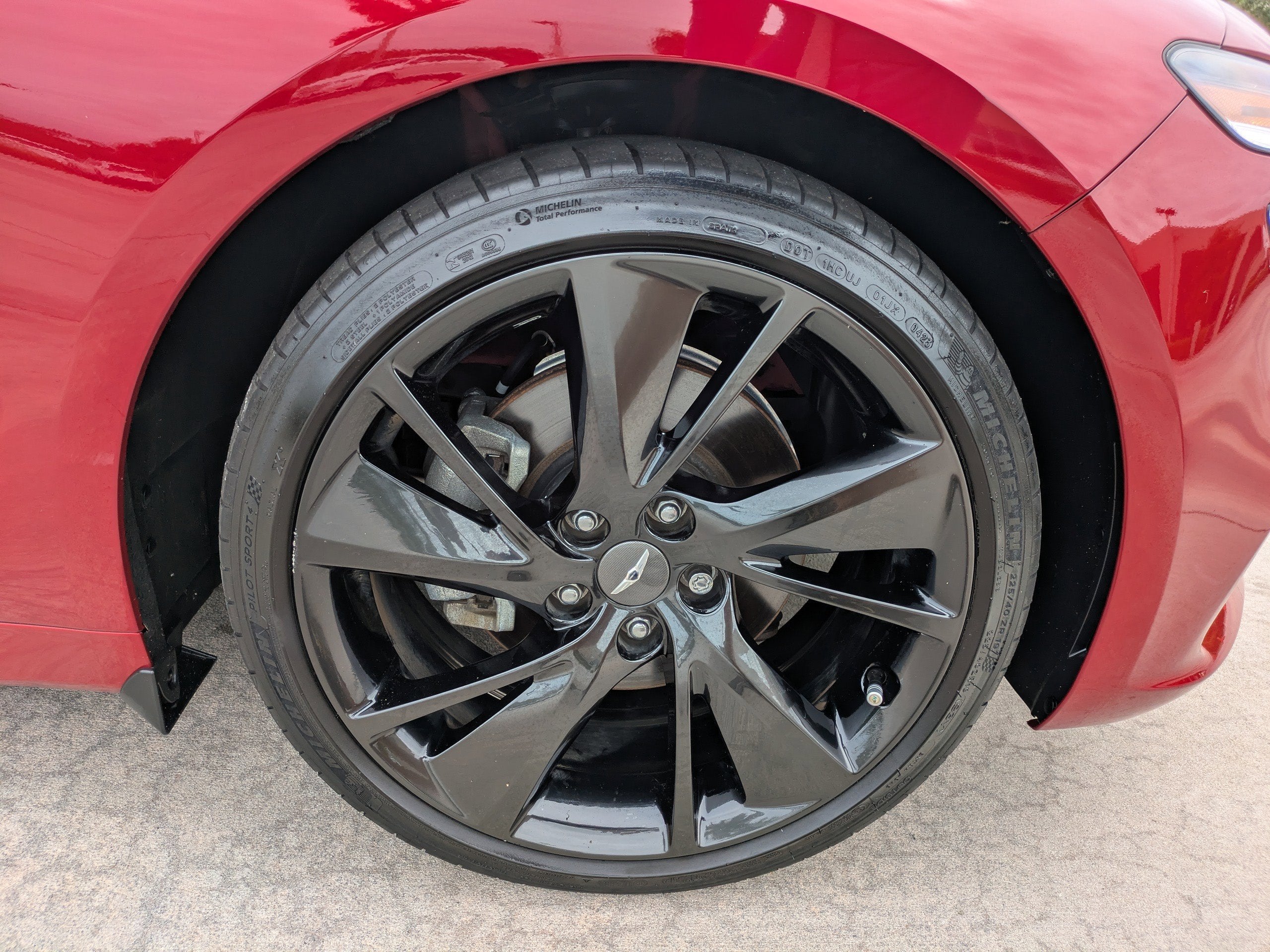 2023 Genesis G70 2.0T