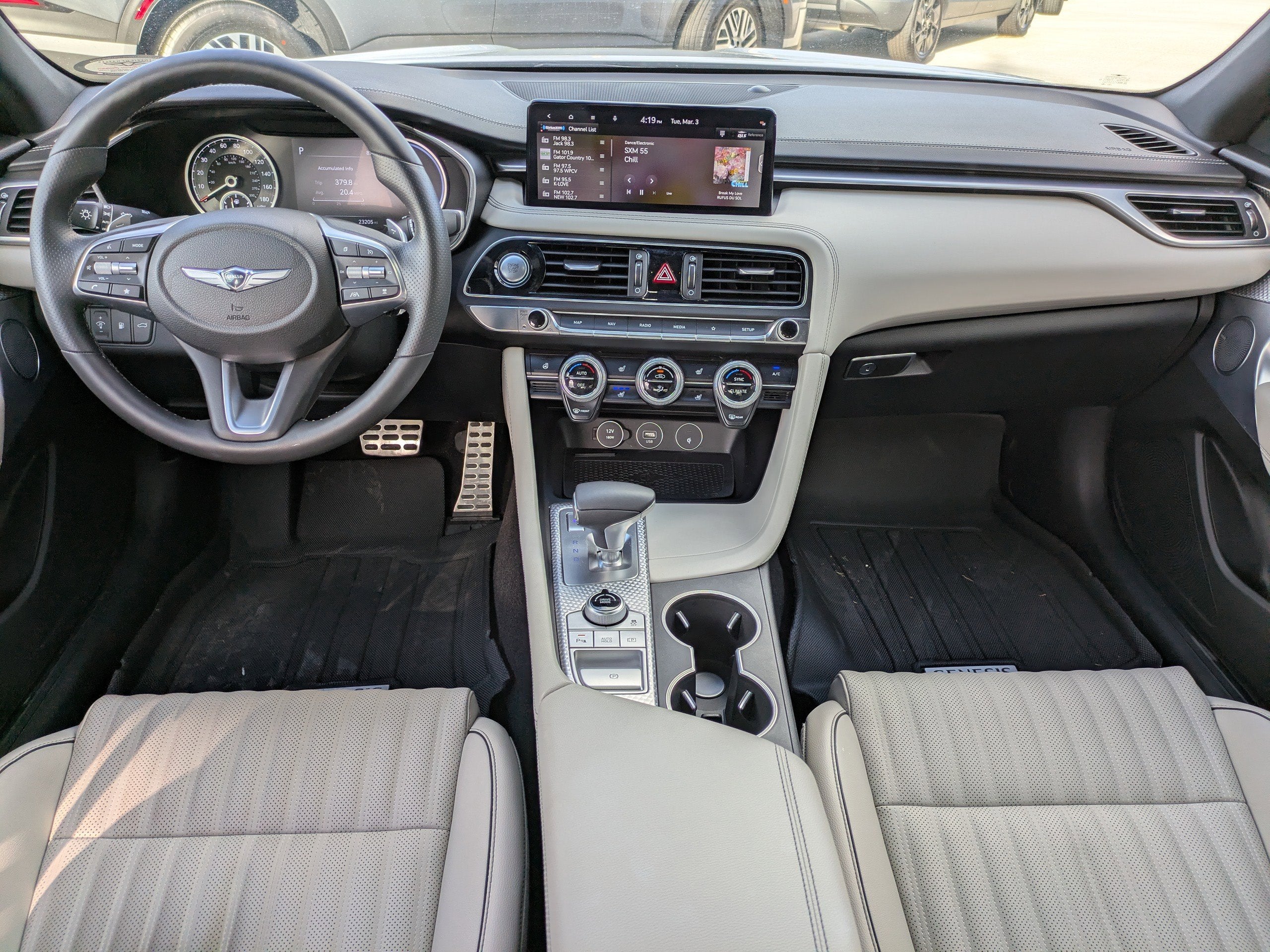 2023 Genesis G70 2.0T