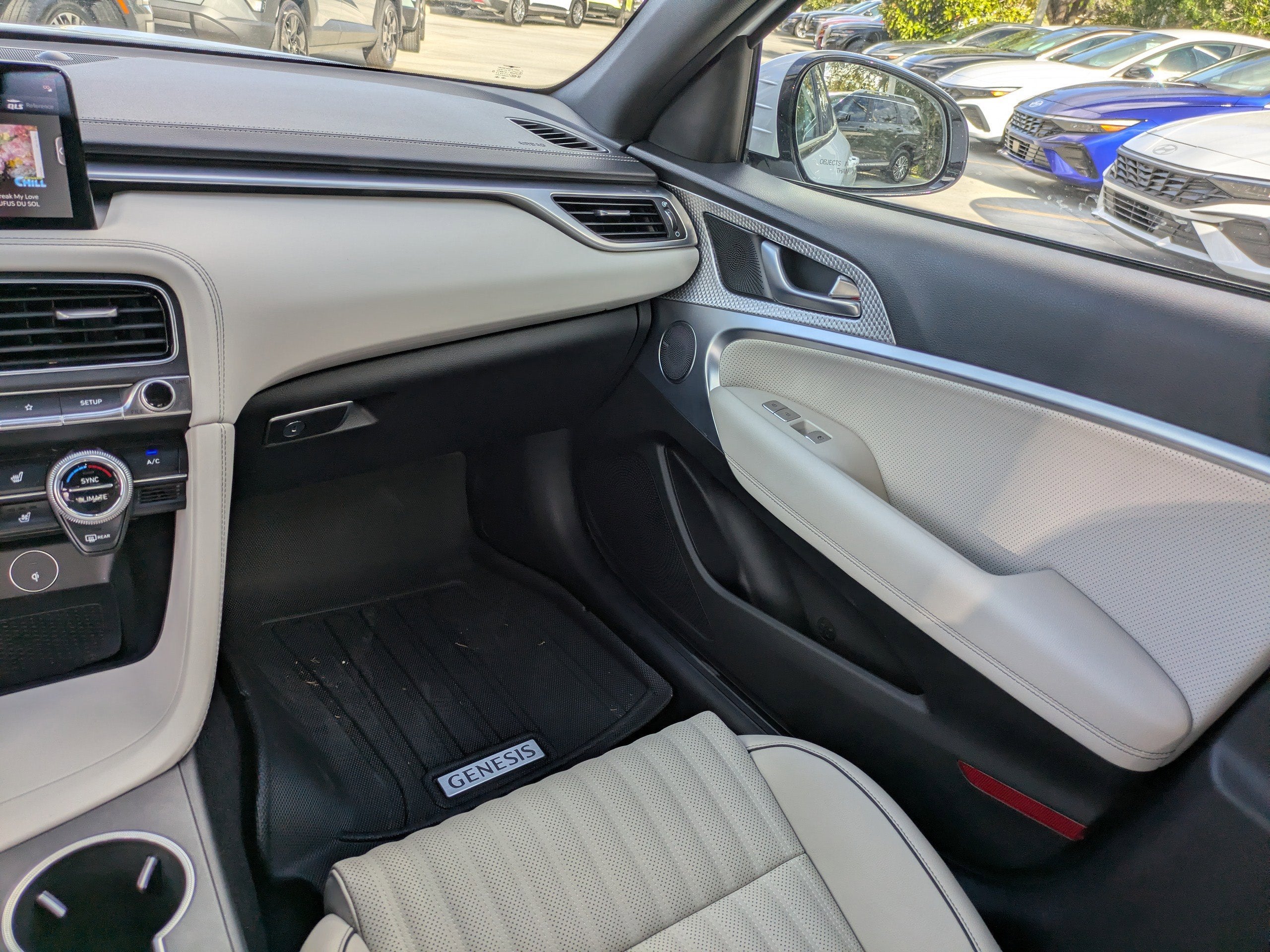 2023 Genesis G70 2.0T