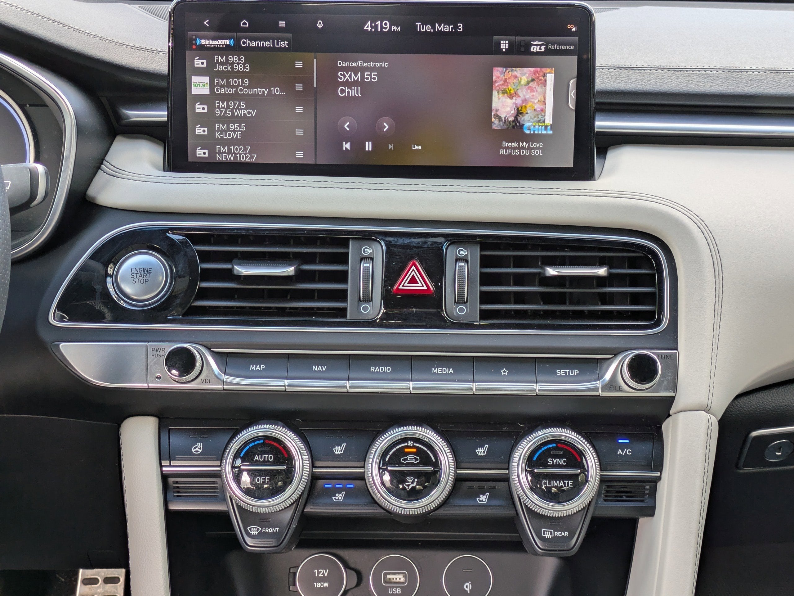 2023 Genesis G70 2.0T