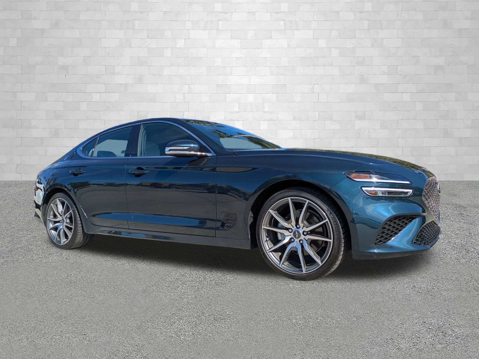 2023 Genesis G70 2.0T