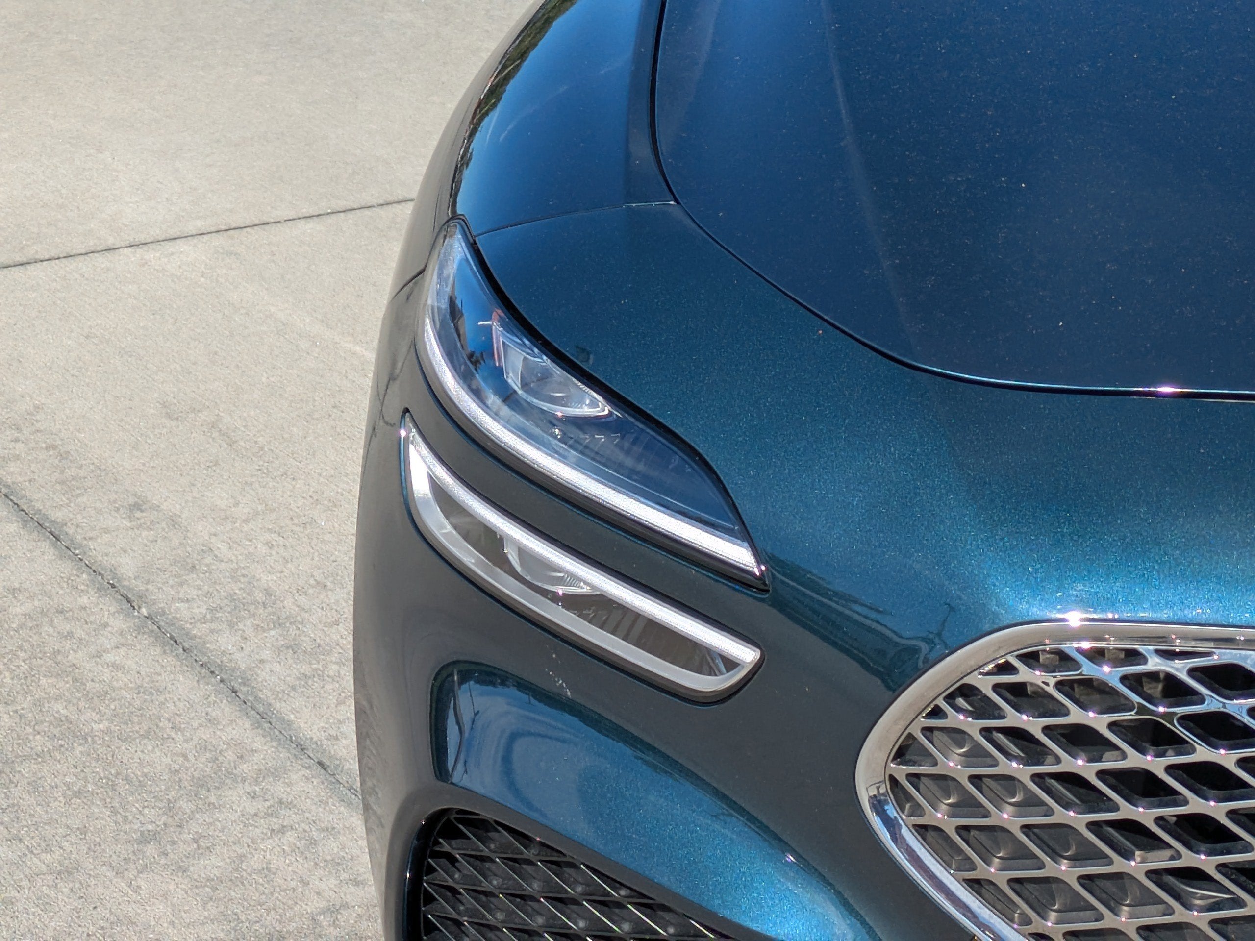 2023 Genesis G70 2.0T