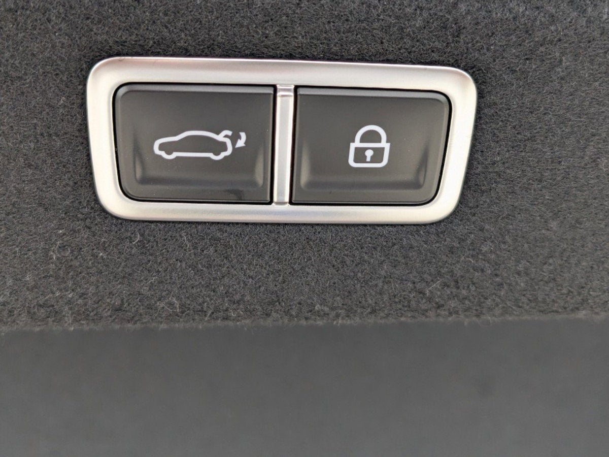 2025 Genesis G70 3.3T Sport Advanced