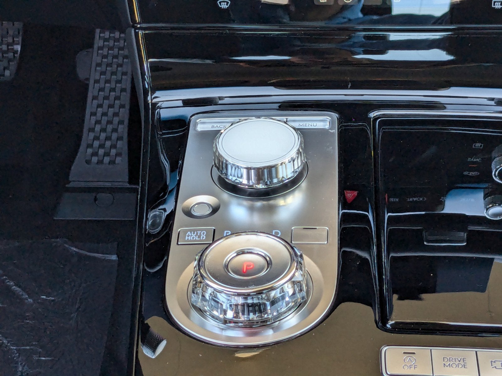 2025 Genesis G80 2.5T