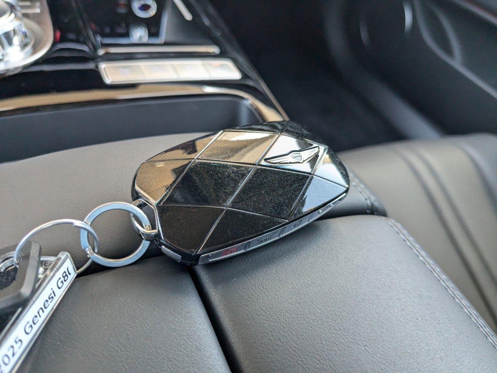 2025 Genesis G80 2.5T