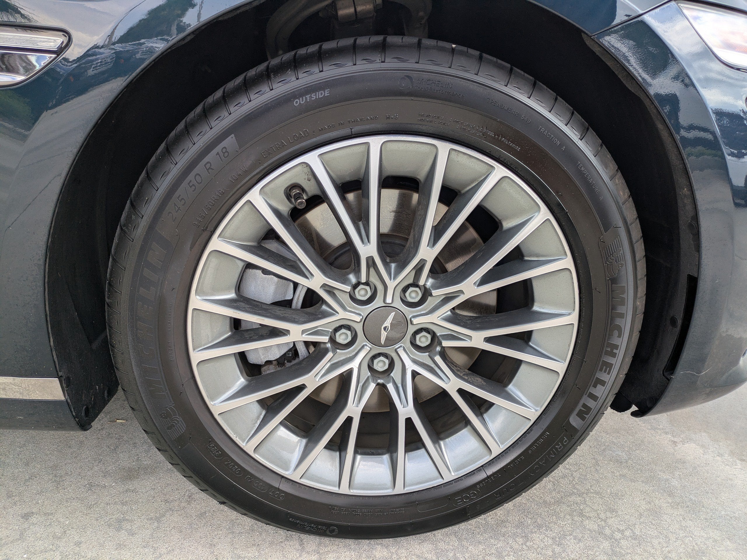 2023 Genesis G80 2.5T
