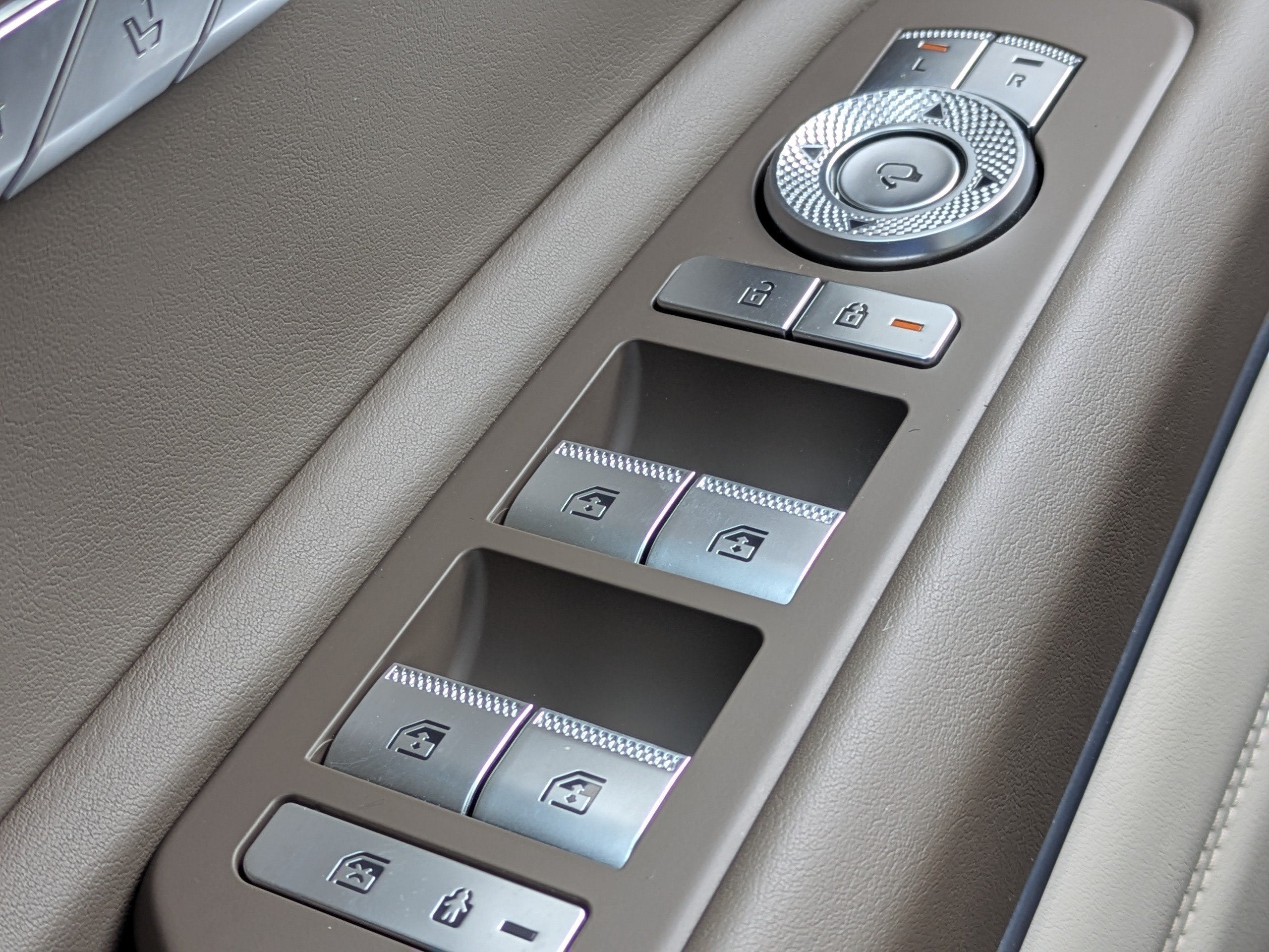 2023 Genesis GV80 ADVANCED +