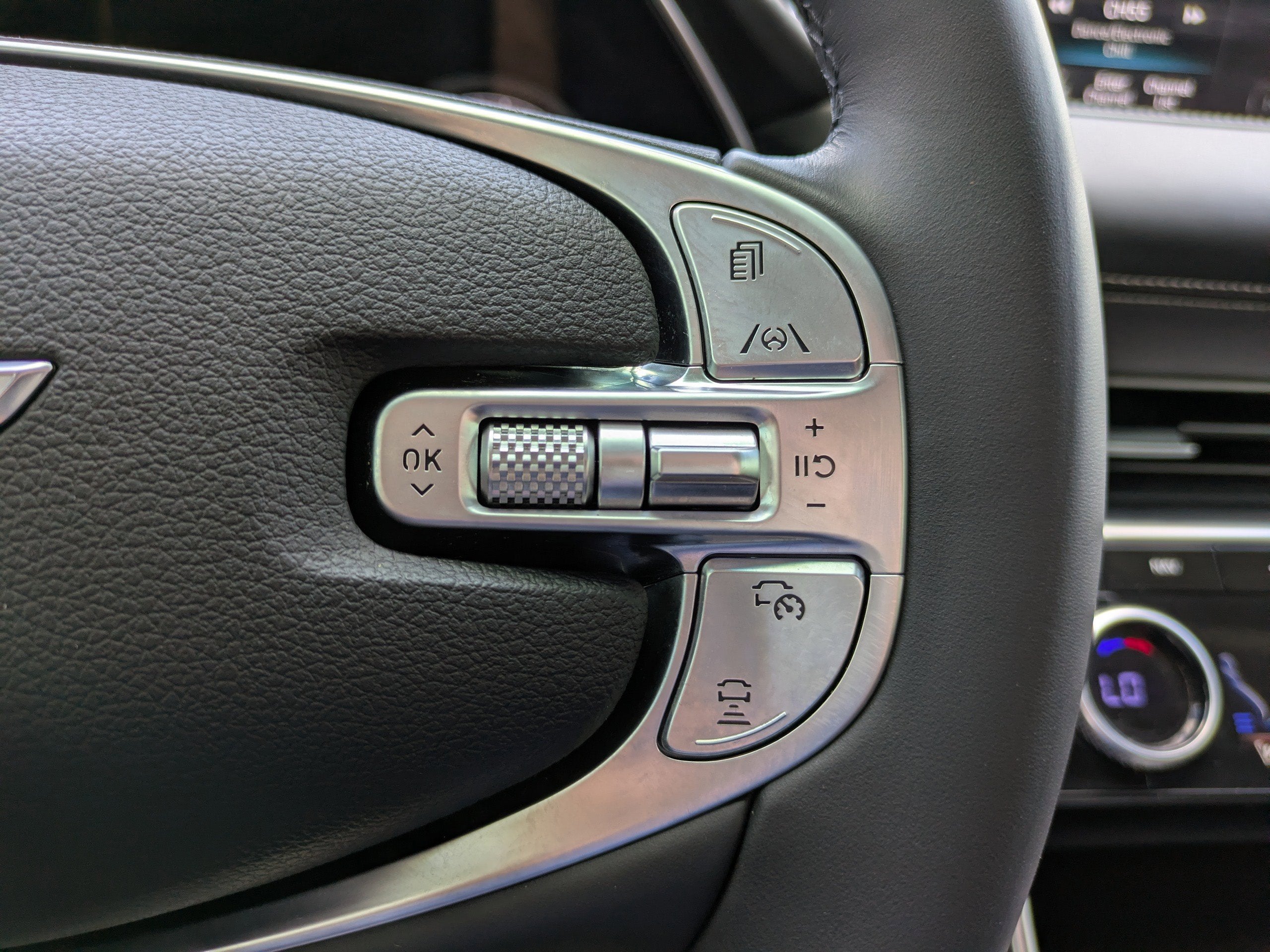 2023 Genesis GV80 ADVANCED +