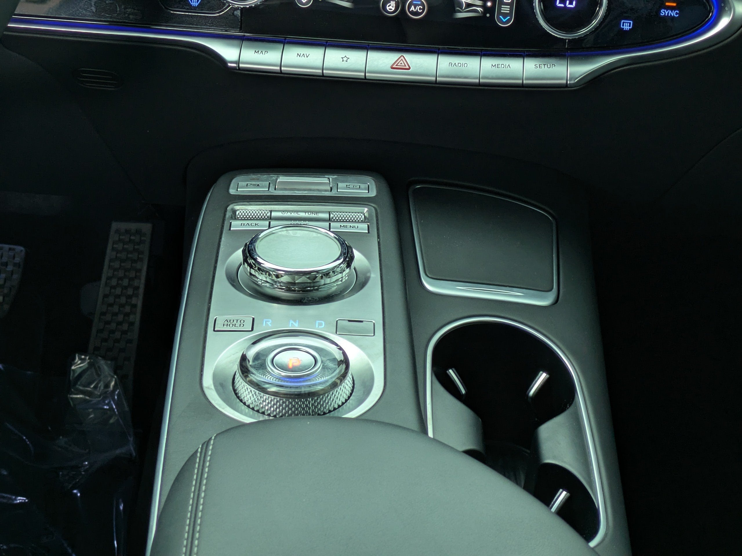 2022 Genesis GV70 2.5T