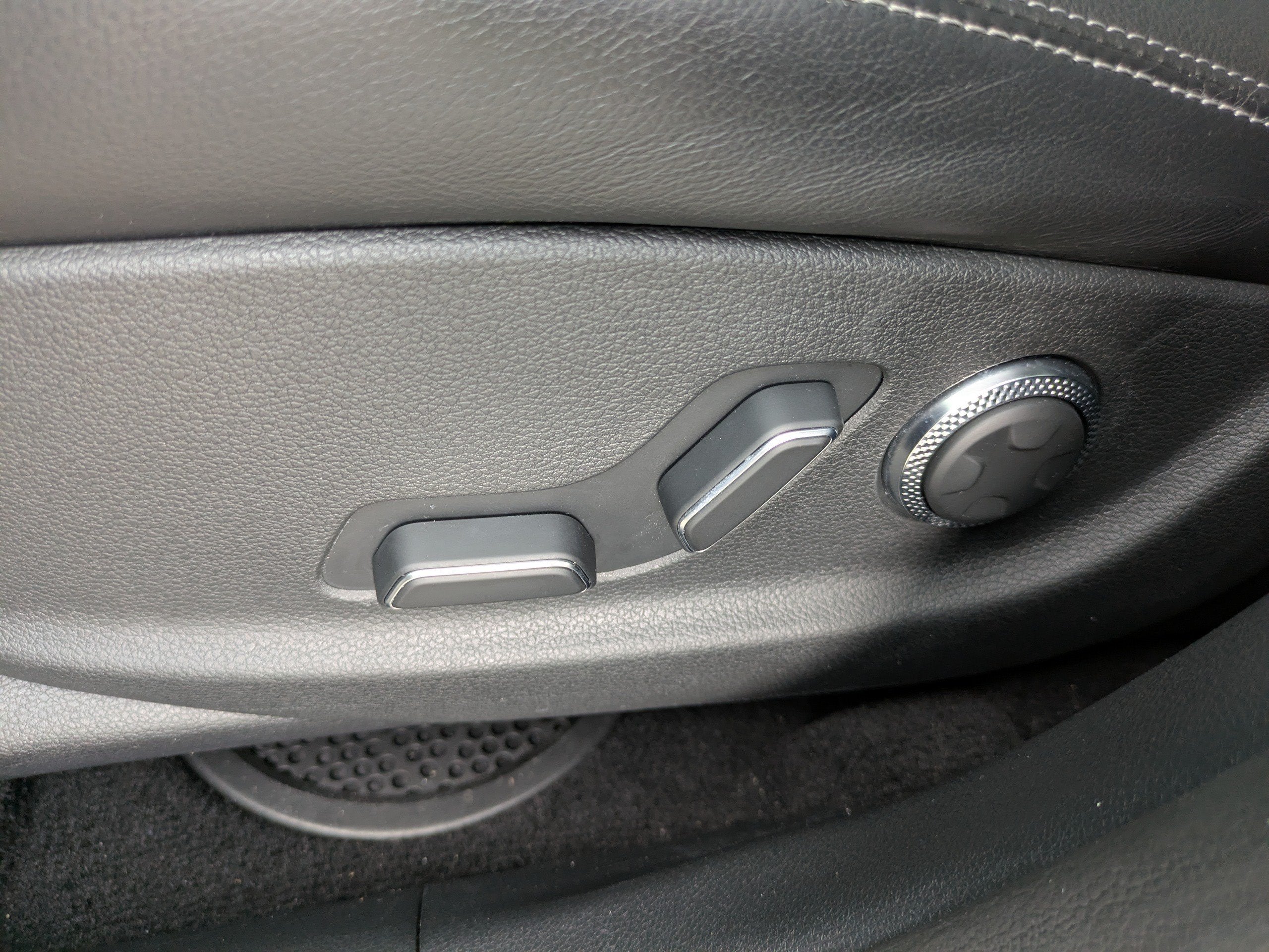 2022 Genesis GV70 2.5T