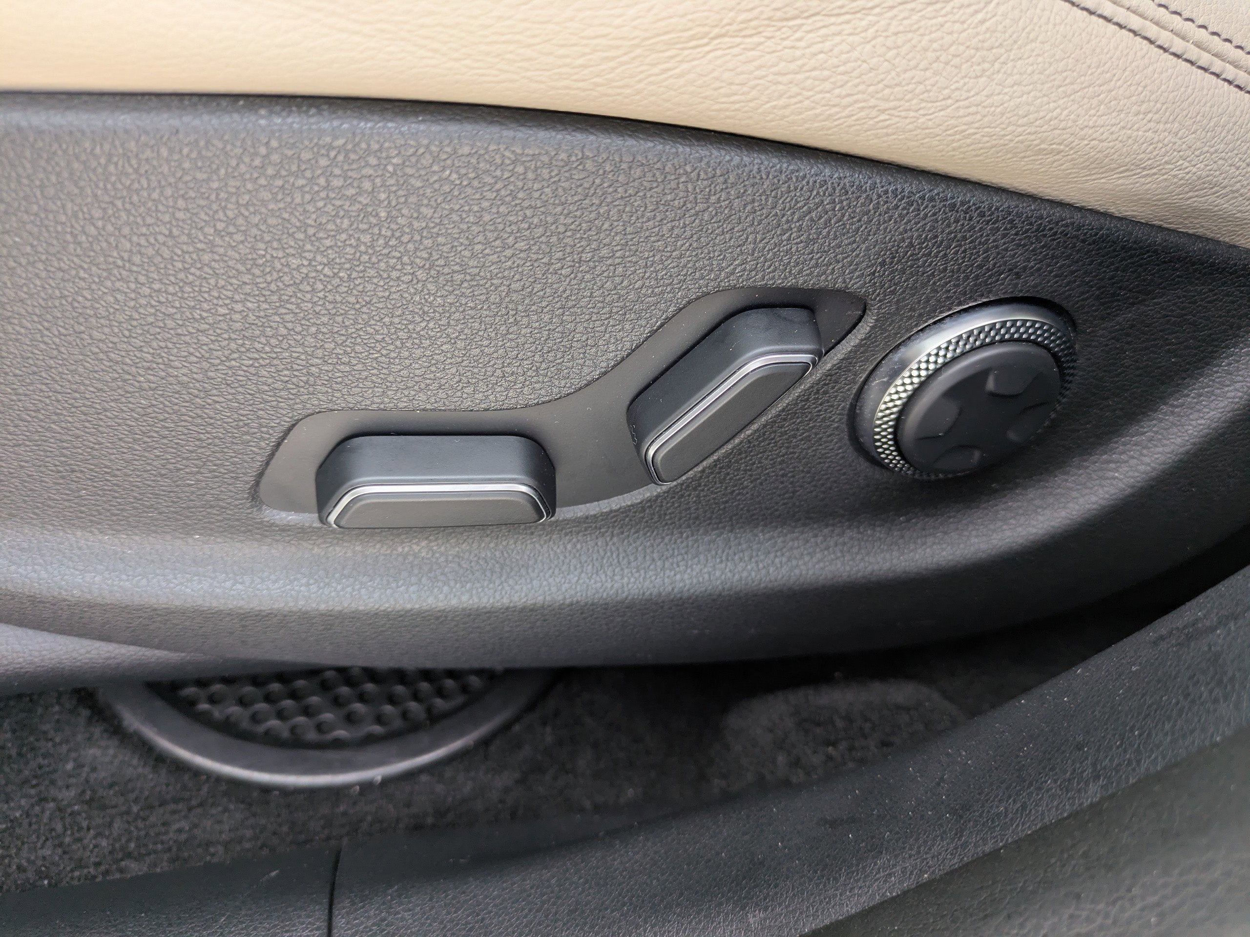 2023 GENESIS GV70 Standard - Photo 19