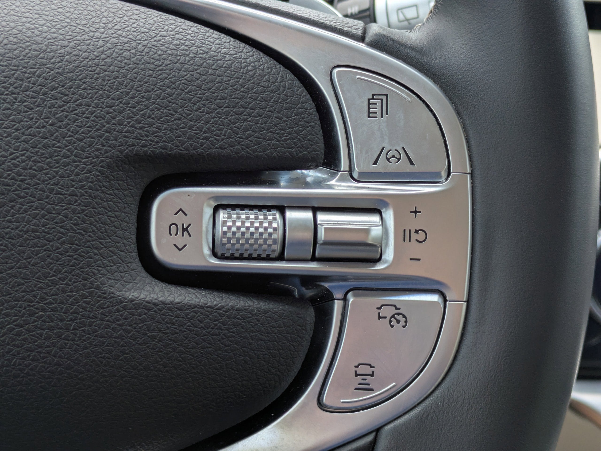 2023 GENESIS GV70 Standard - Photo 25