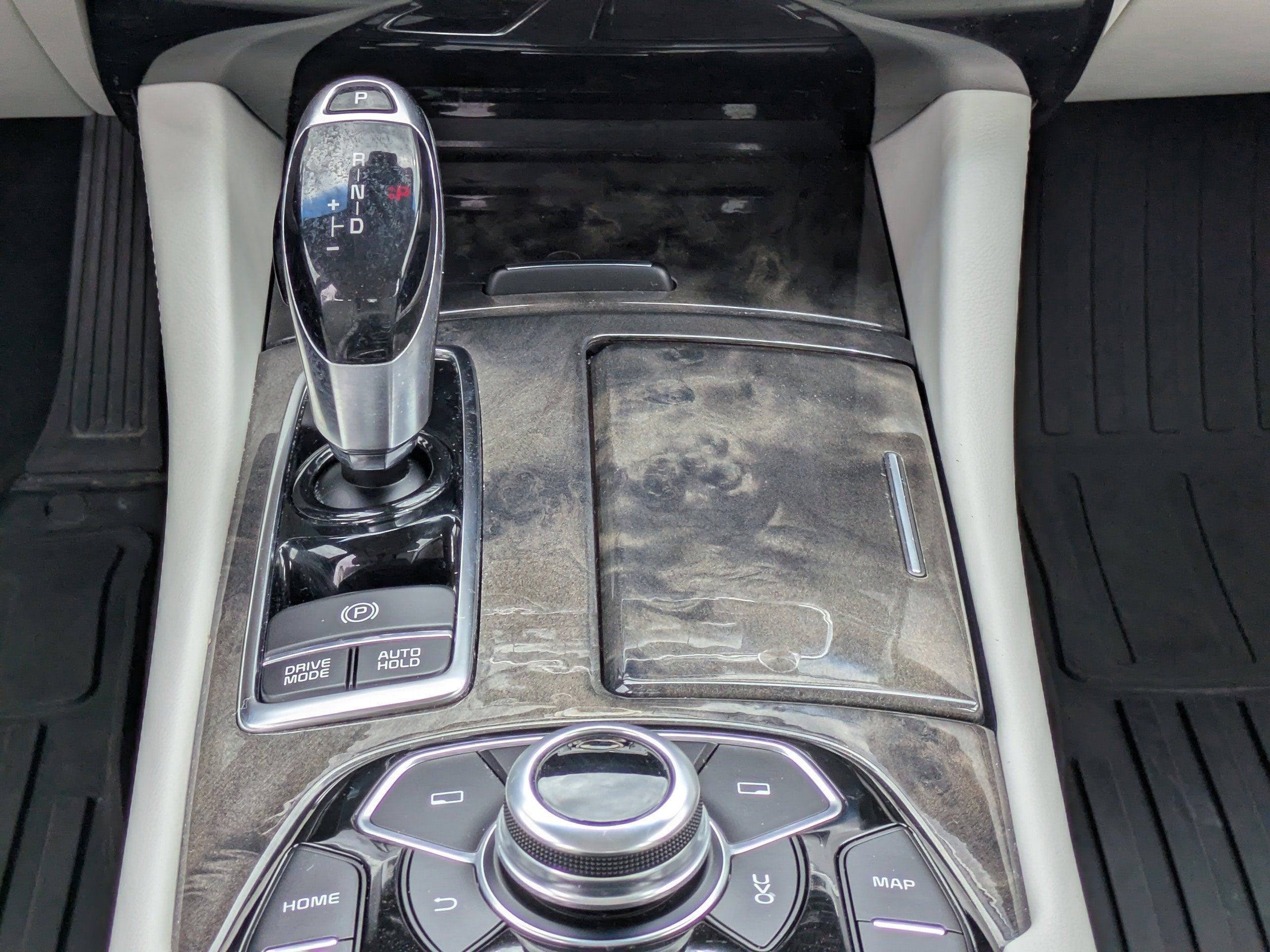 2015 Kia K900 LUXURY