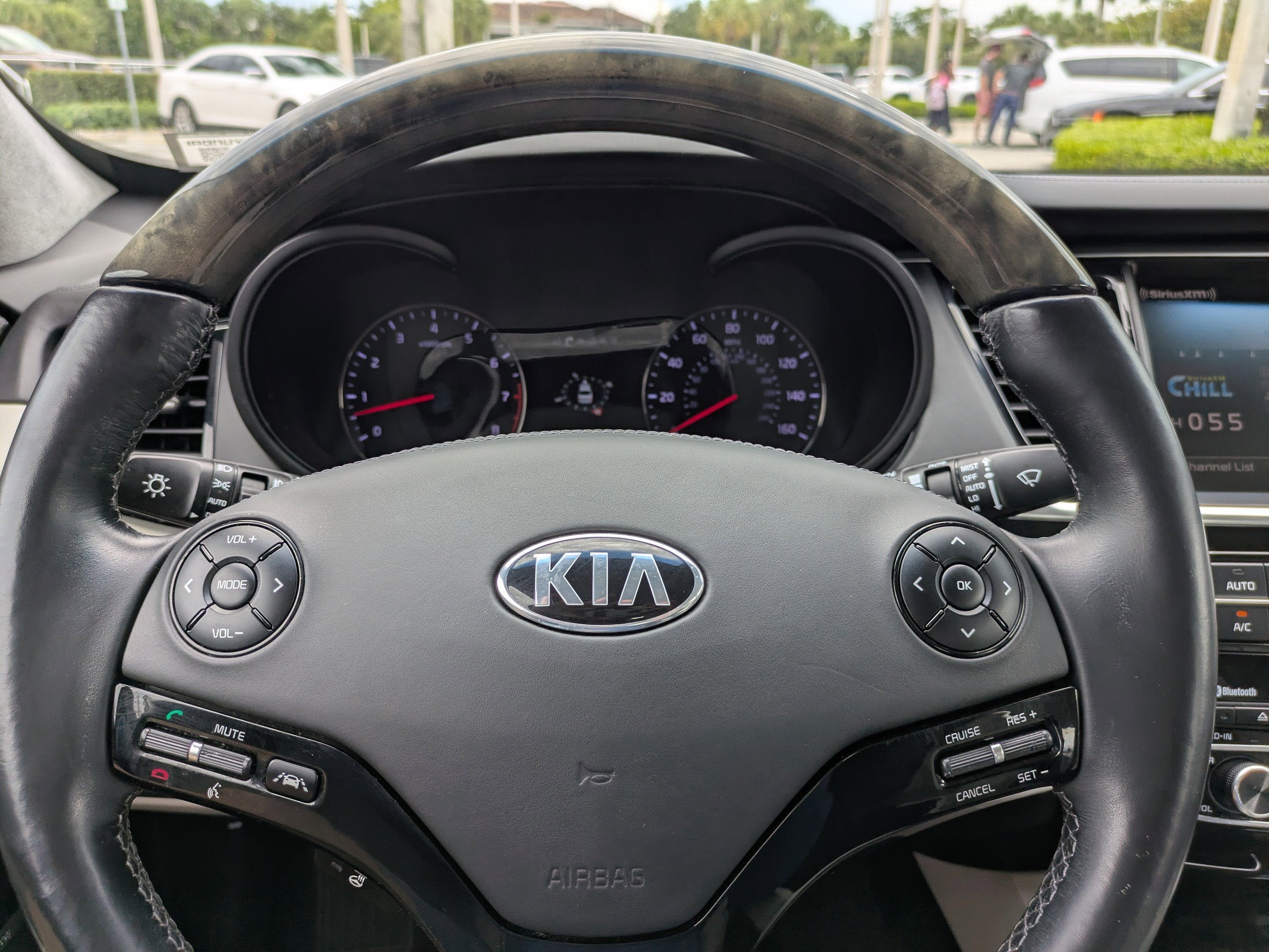 2015 Kia K900 LUXURY