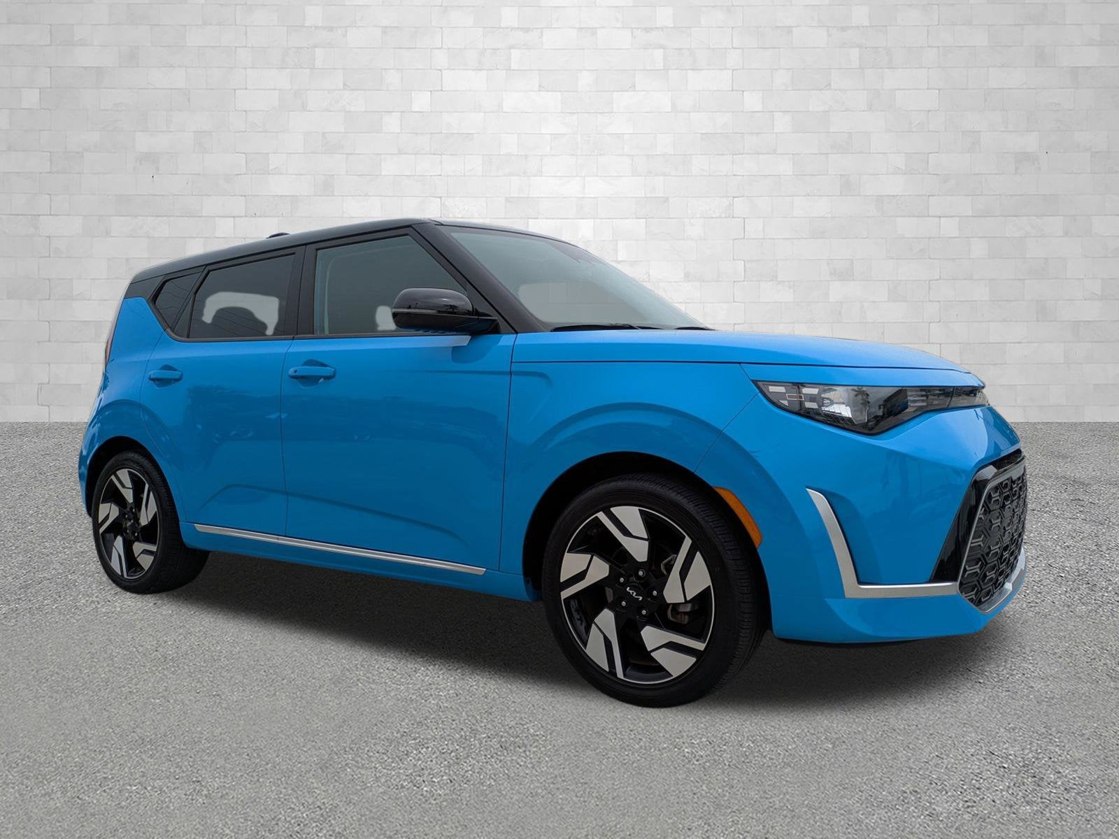 2023 Kia Soul GT-LINE