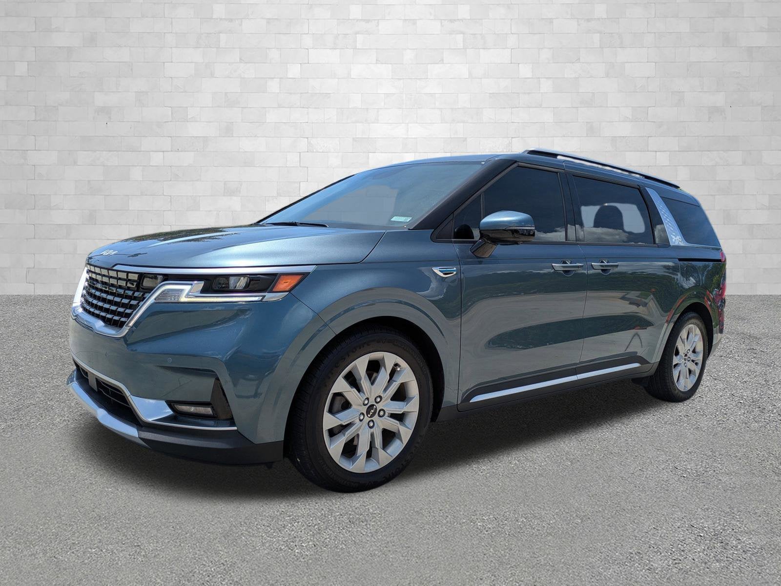 2022 Kia Carnival SX