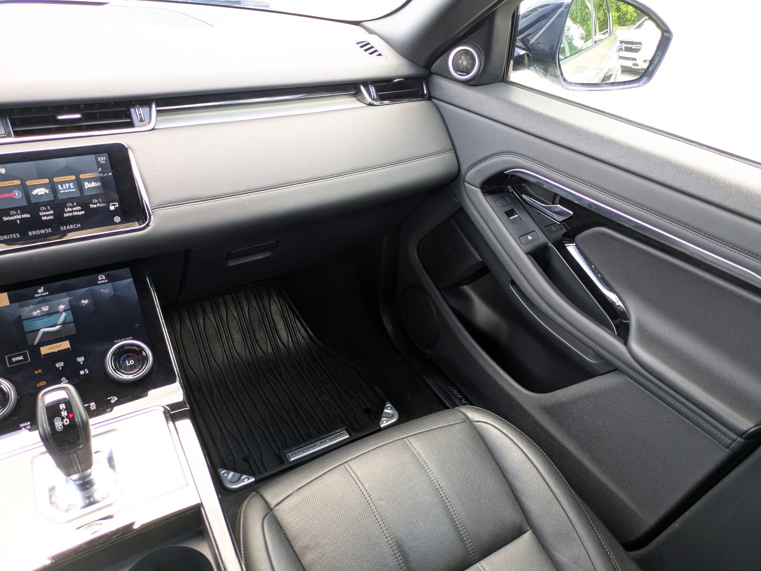 2022 Land Rover Range Rover Evoque R-DYNAMIC SE