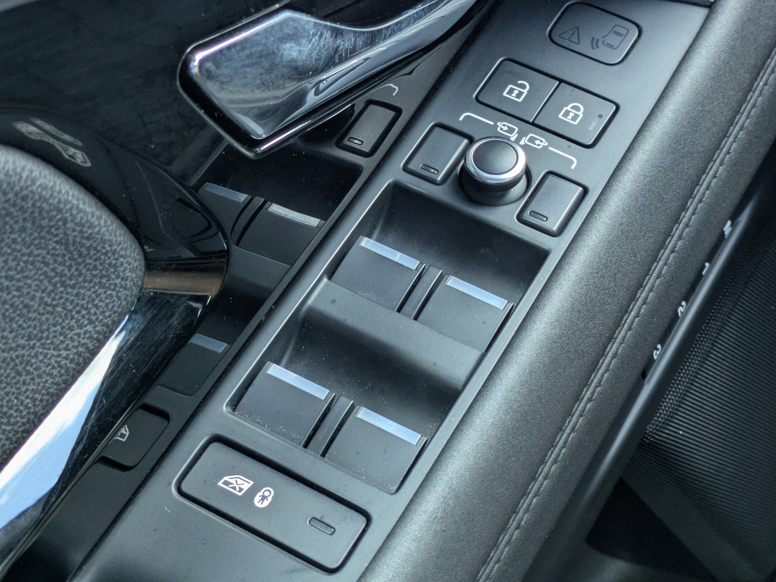 2022 Land Rover Range Rover Evoque R-DYNAMIC SE