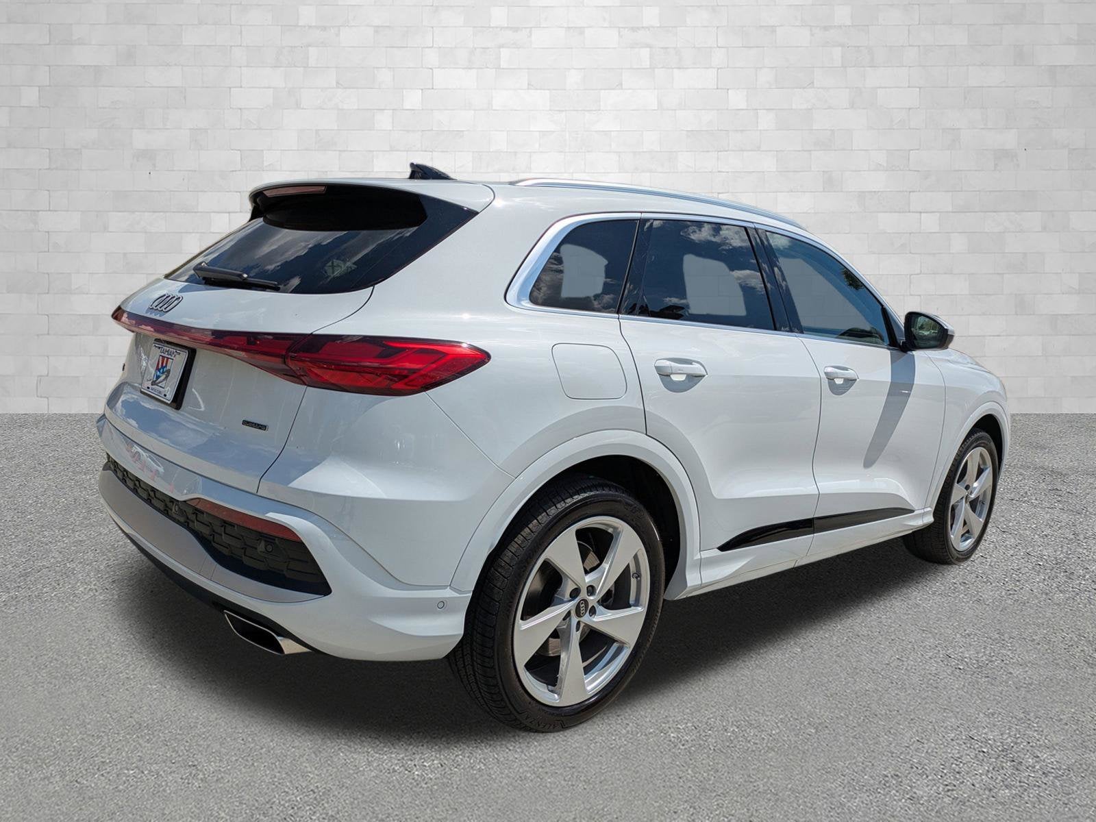 2025 Audi Q5 PRESTIGE