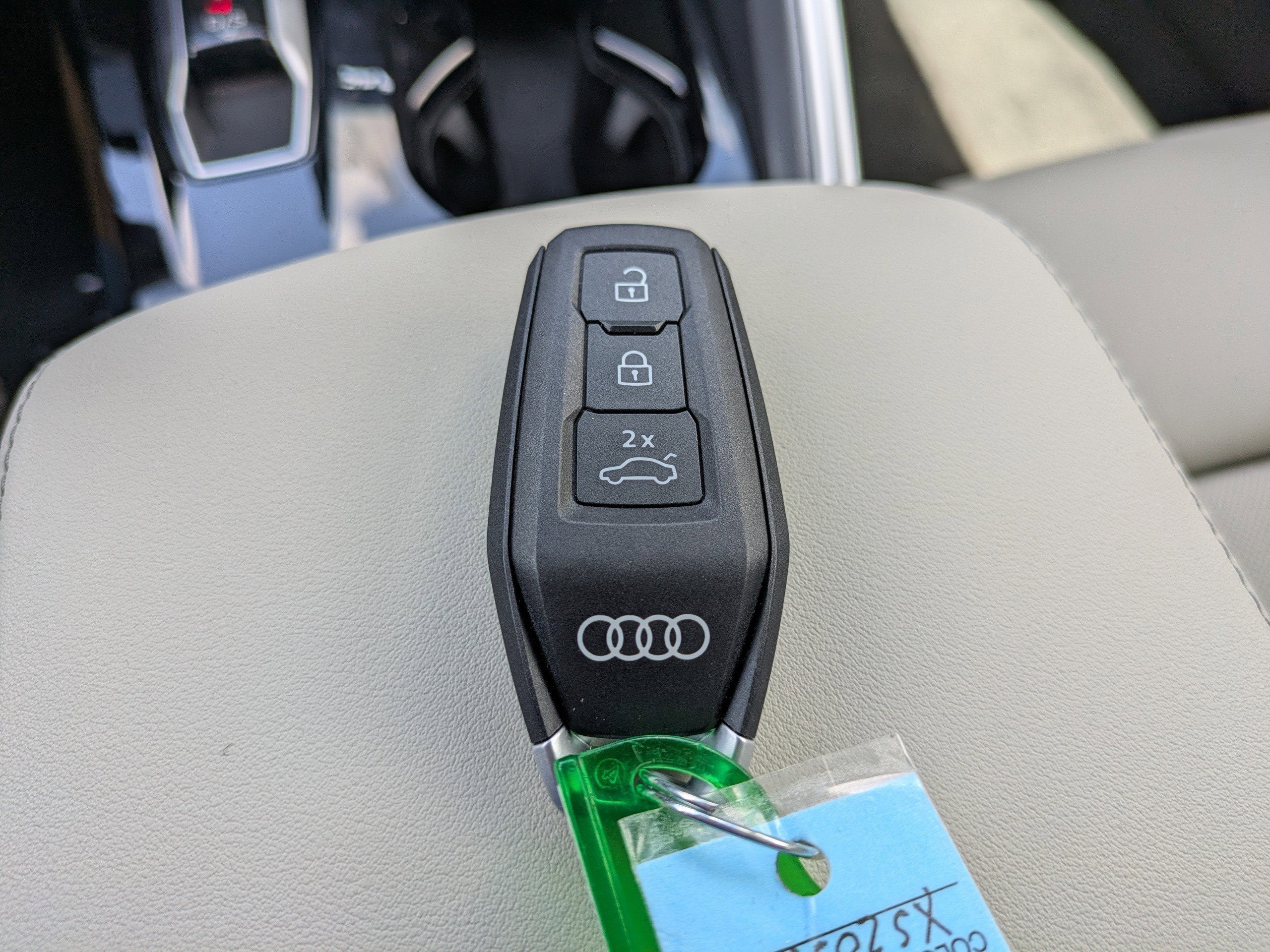 2025 Audi Q5 PRESTIGE