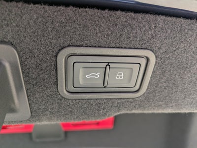 2022 Audi A8 4DR SDN L 55 TFSI