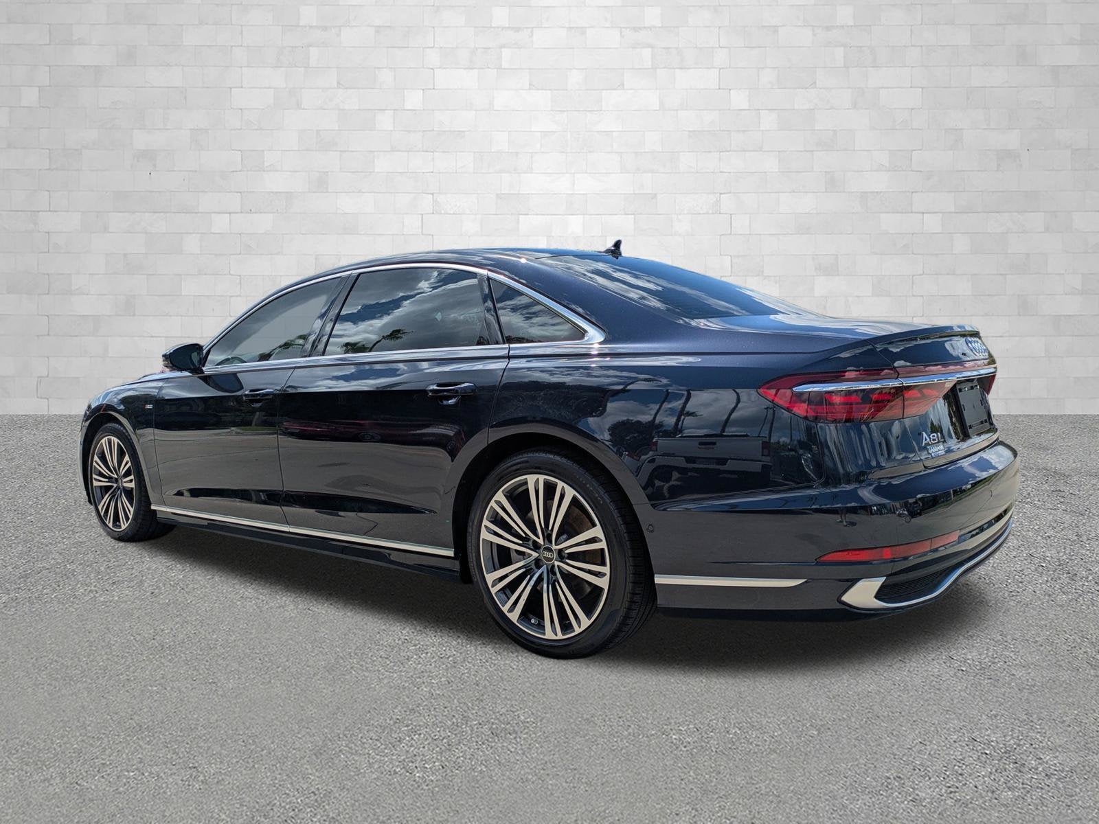 2022 Audi A8 4DR SDN L 55 TFSI