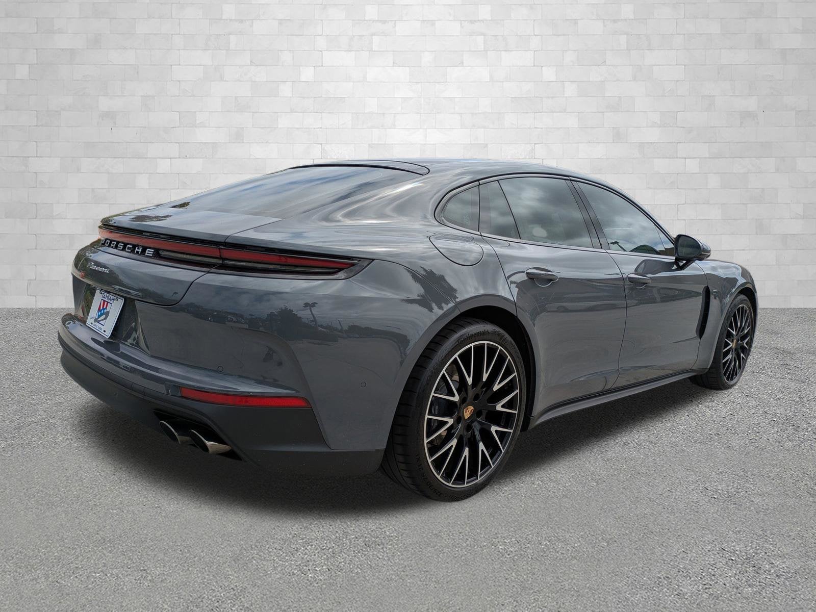 2025 Porsche Panamera Base