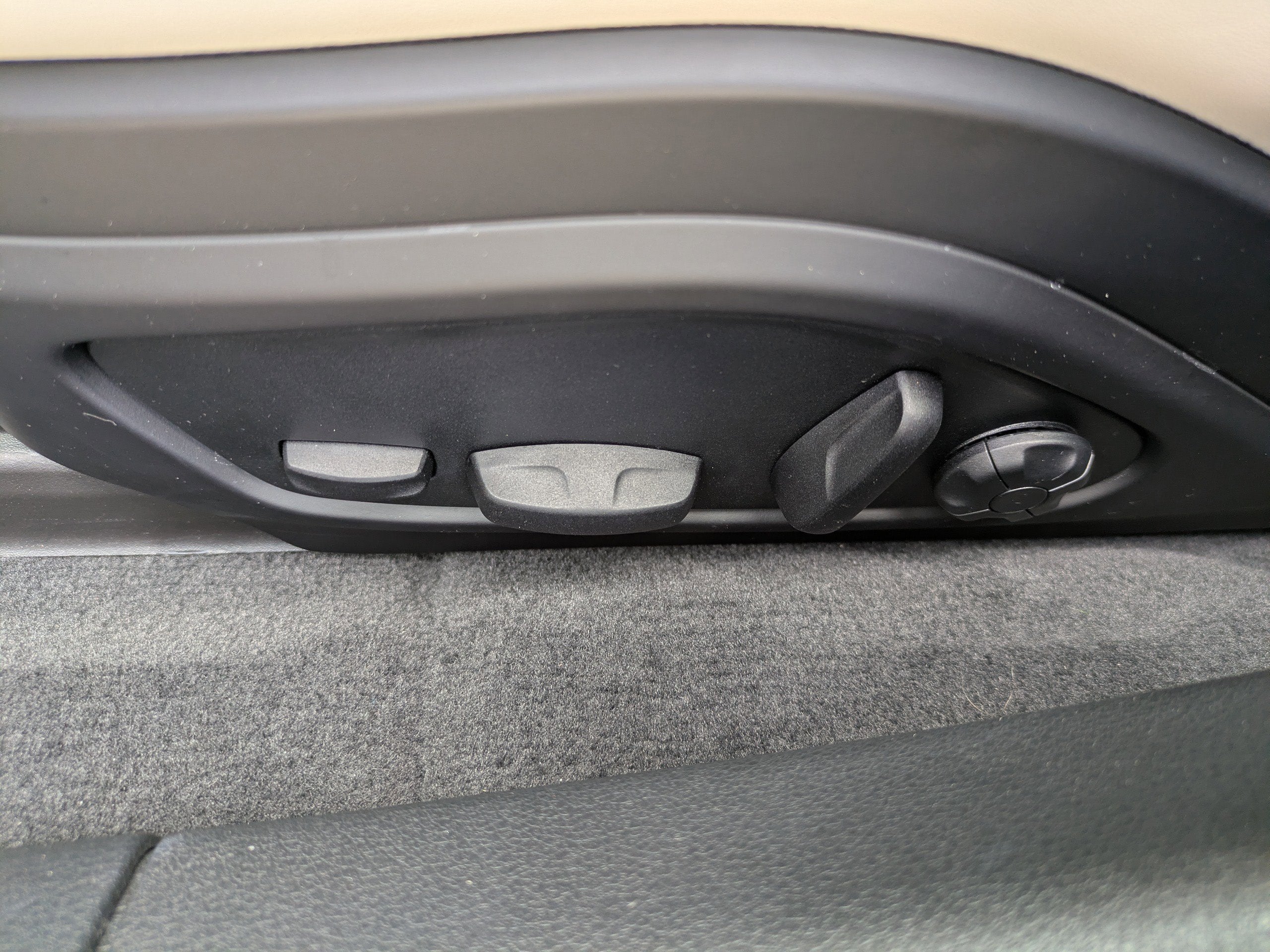 2025 Porsche Panamera Base