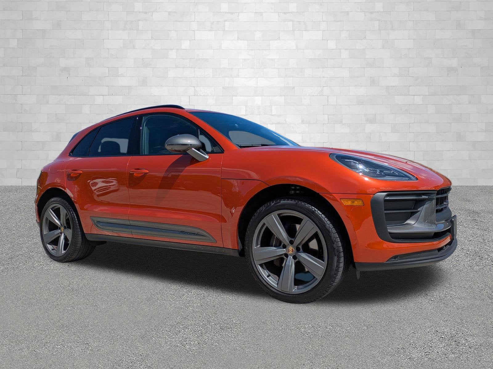 2024 Porsche Macan T
