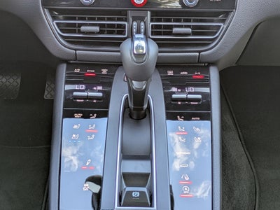 2024 Porsche Macan T