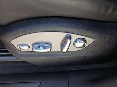 2024 Porsche Macan T