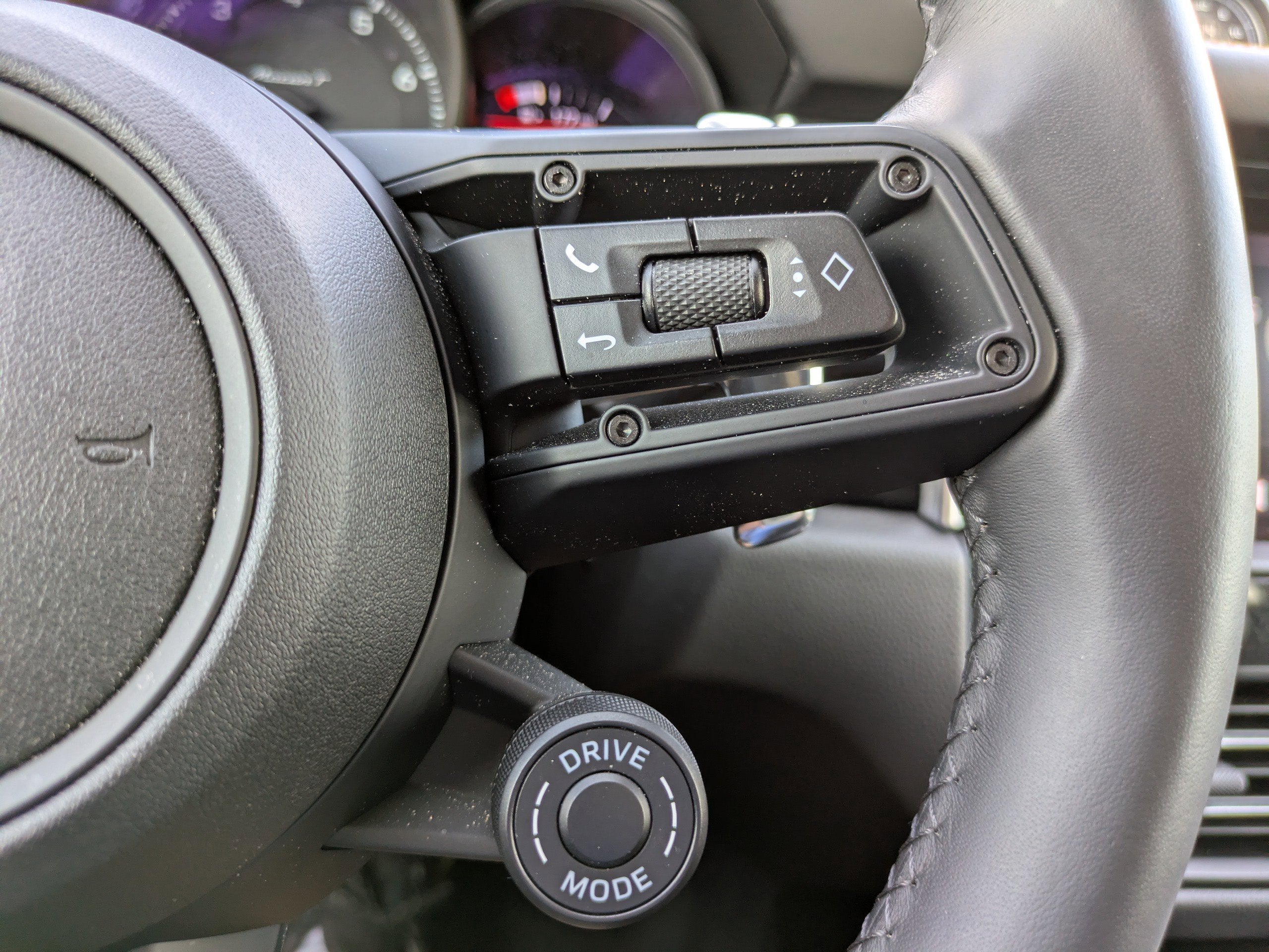 2024 Porsche Macan T