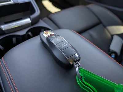 2024 Porsche Macan T