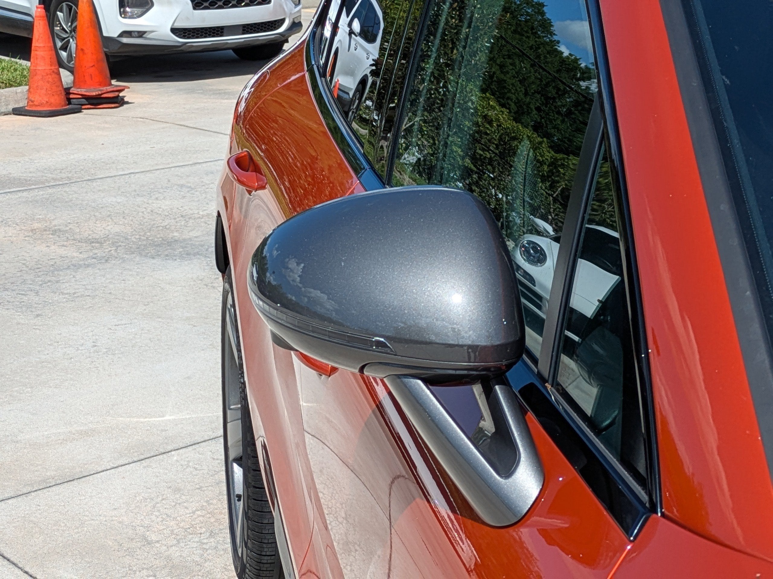 2024 Porsche Macan T