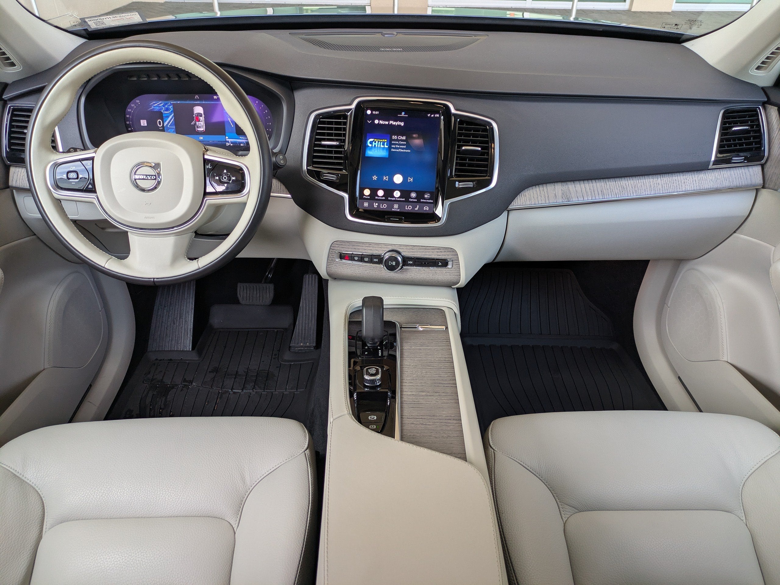 2024 Volvo XC90 PLUS BRIGHT THEME