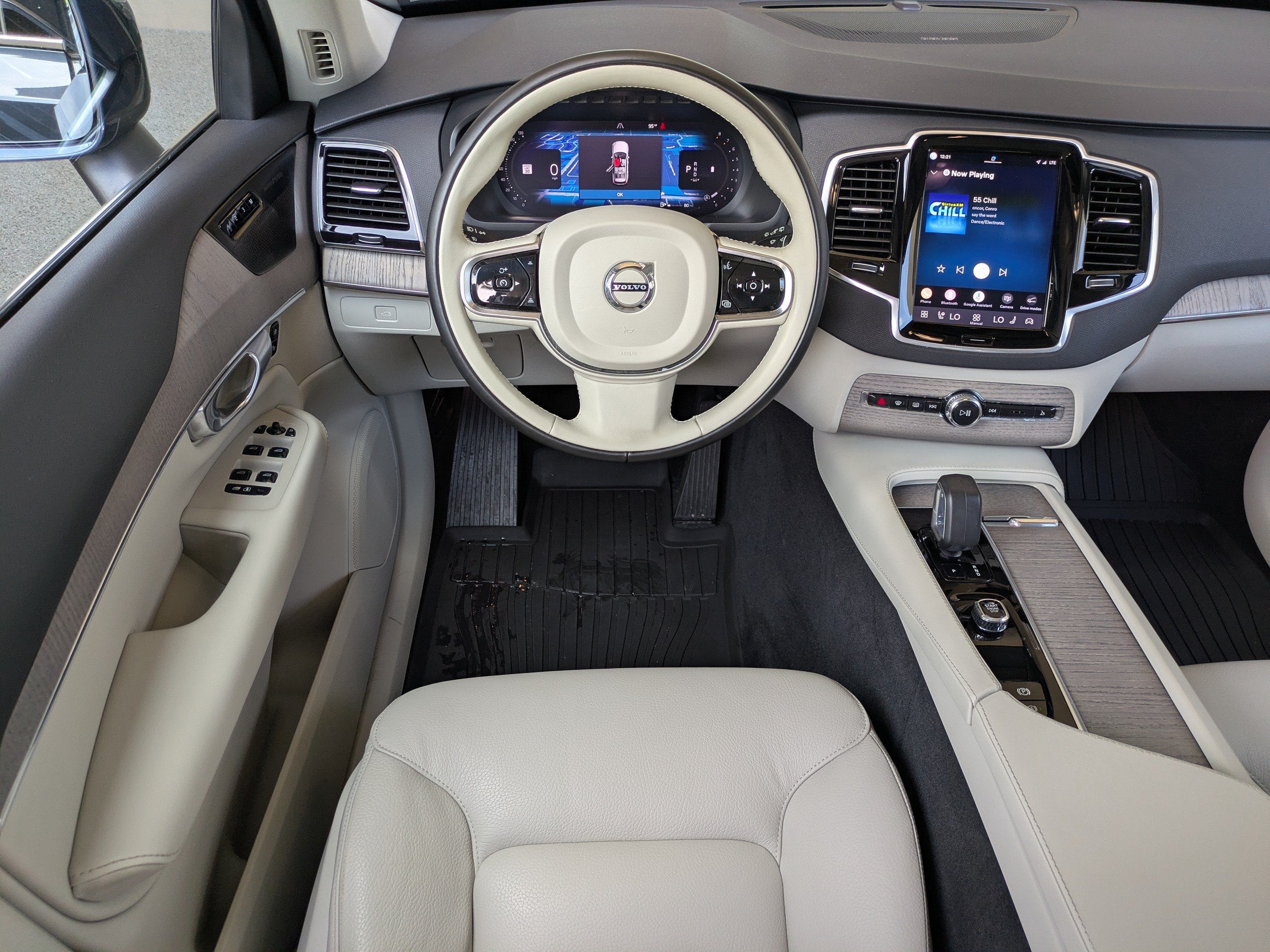 2024 Volvo XC90 PLUS BRIGHT THEME