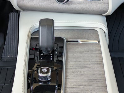 2024 Volvo XC90 PLUS BRIGHT THEME