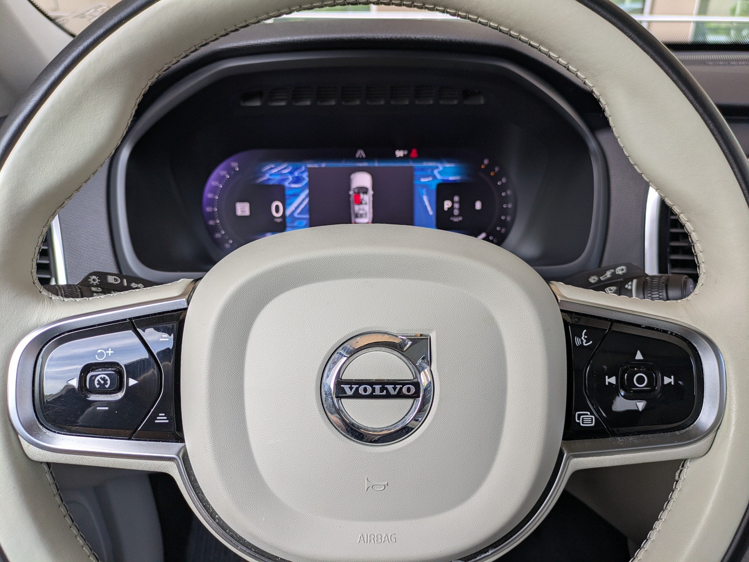 2024 Volvo XC90 PLUS BRIGHT THEME